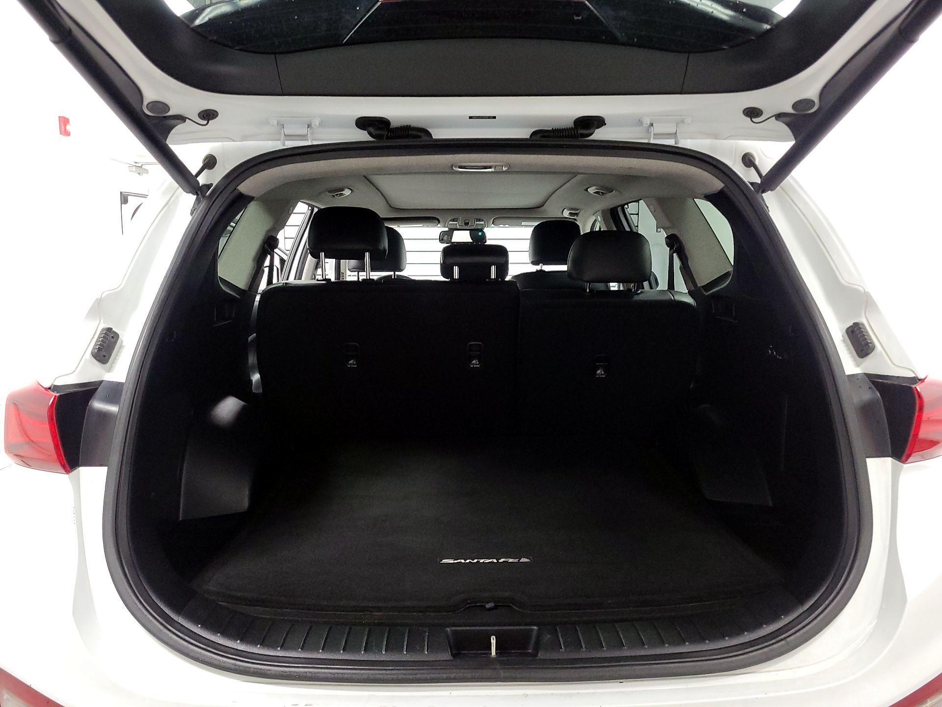 Thumbnail: 2019 Hyundai Santa Fe - 16