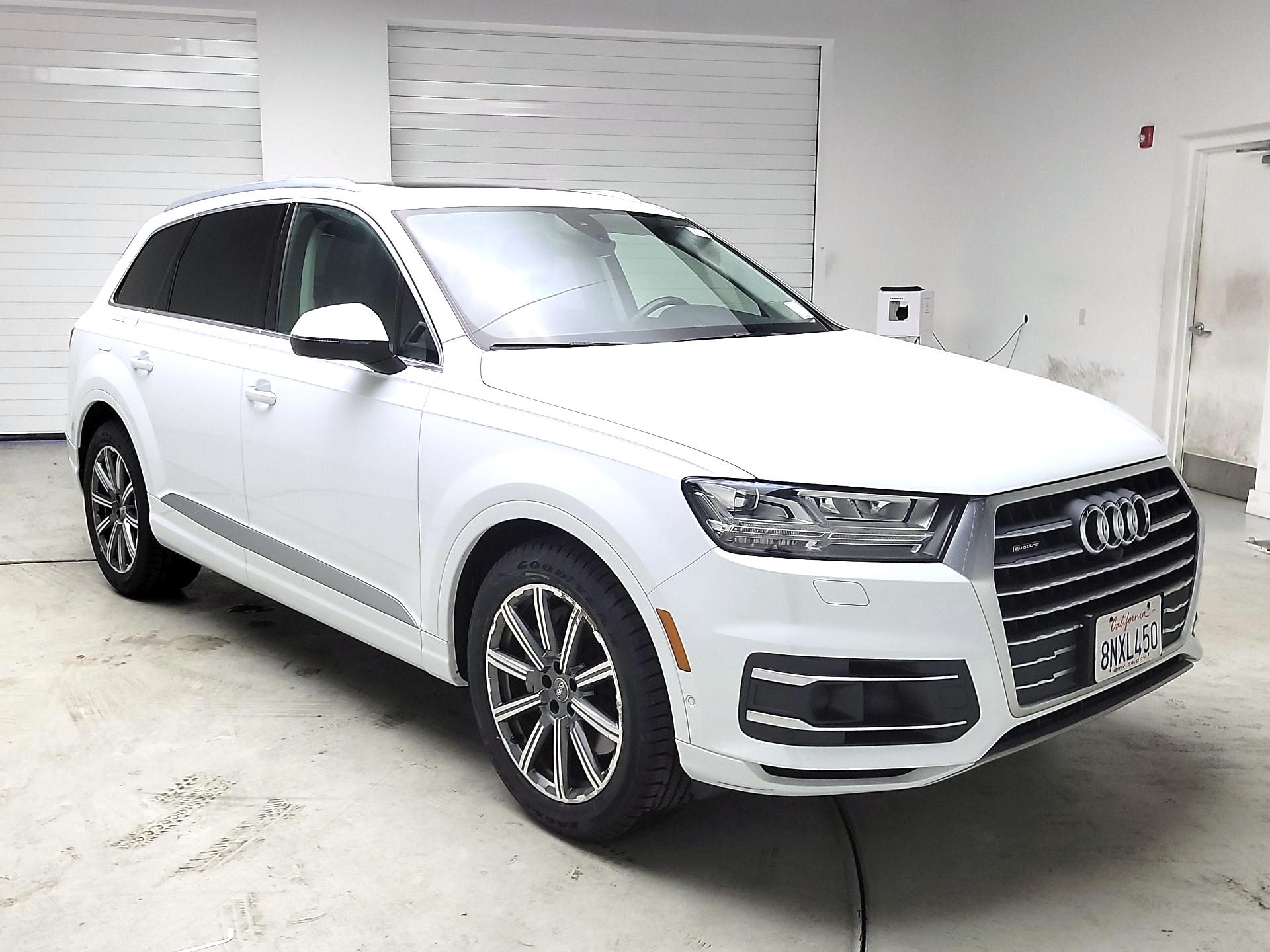Thumbnail: 2019 Audi Q7 - 1