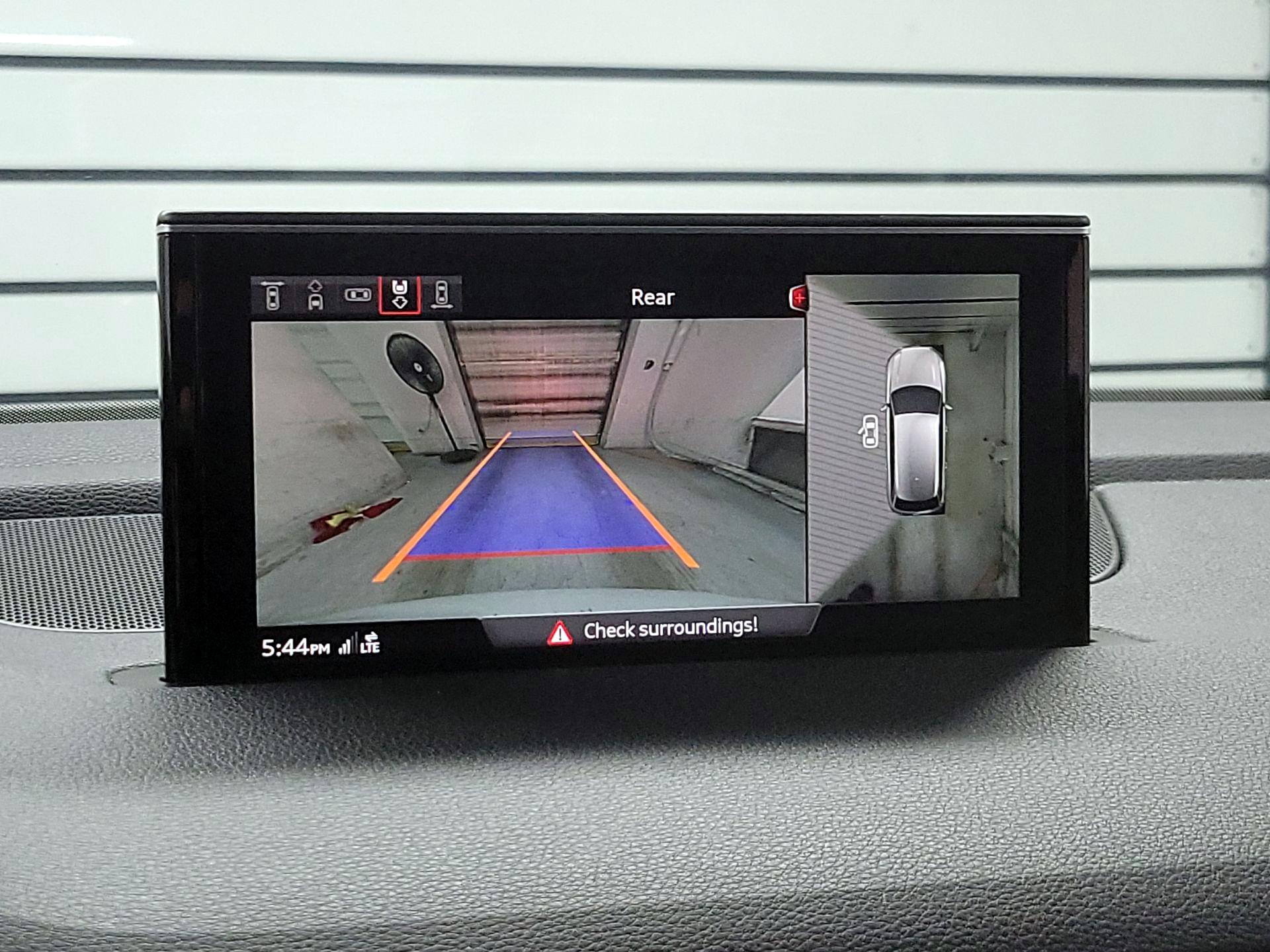 Thumbnail: 2019 Audi Q7 - 11