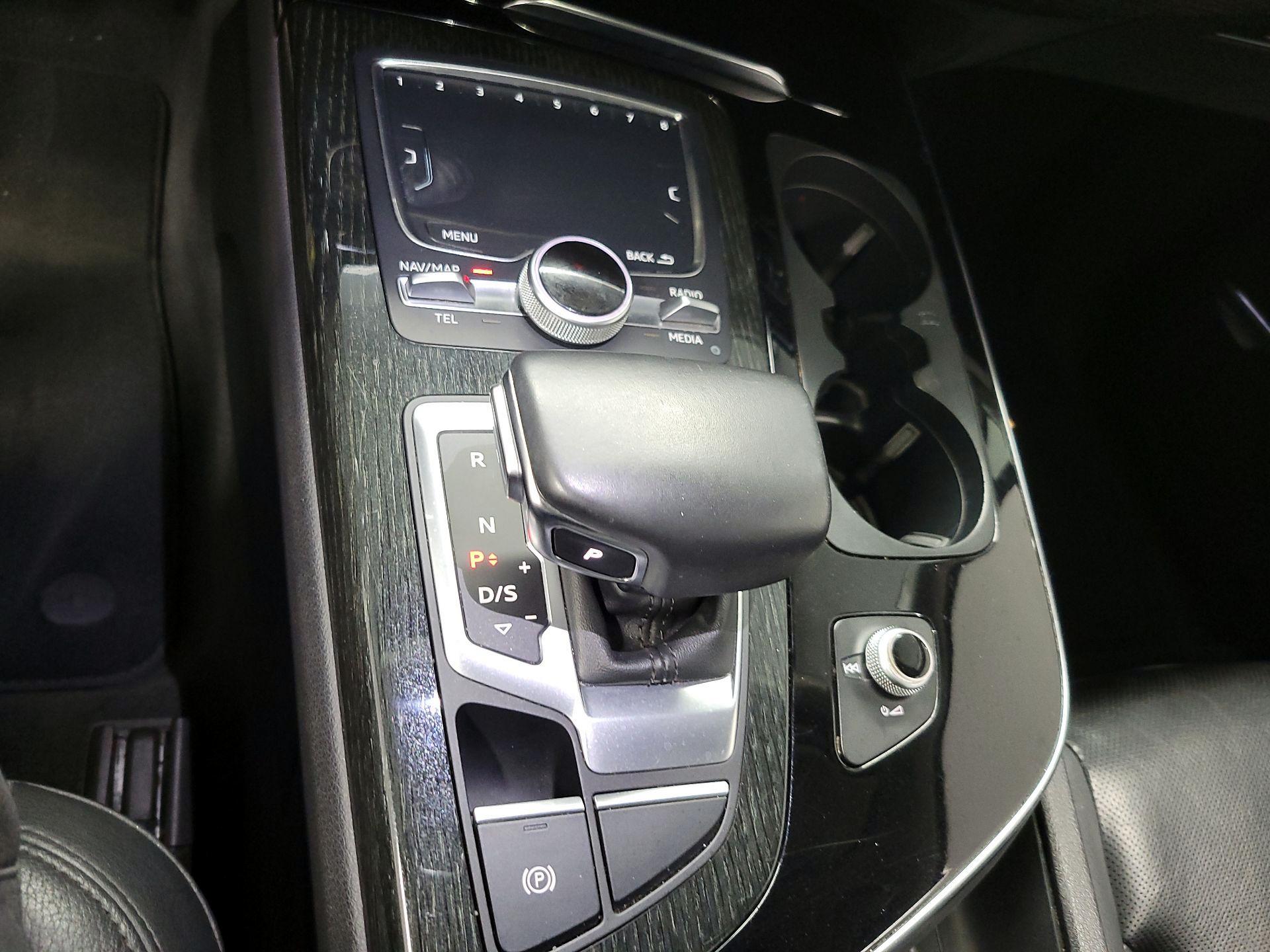 Thumbnail: 2019 Audi Q7 - 14