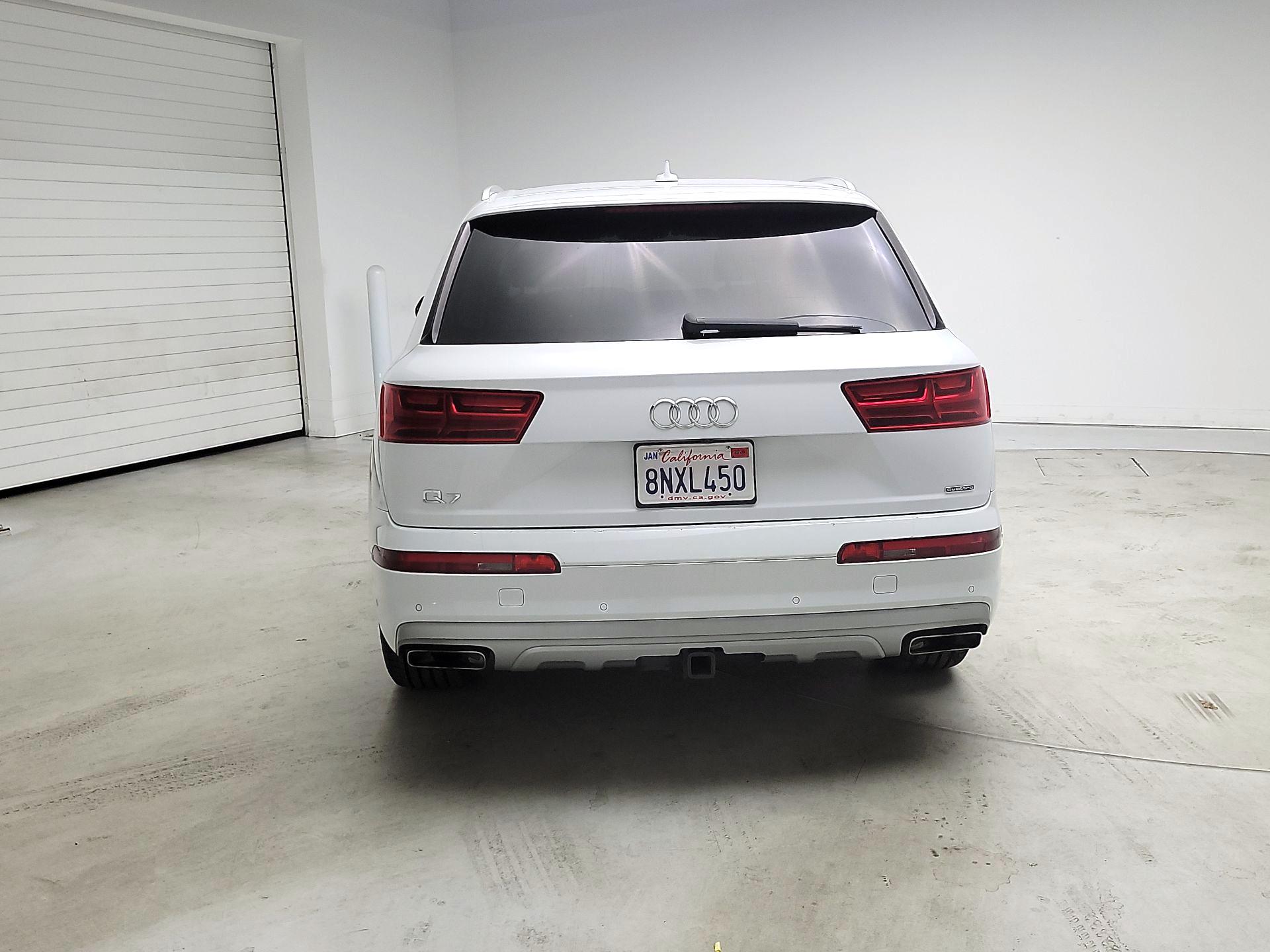 Thumbnail: 2019 Audi Q7 - 6