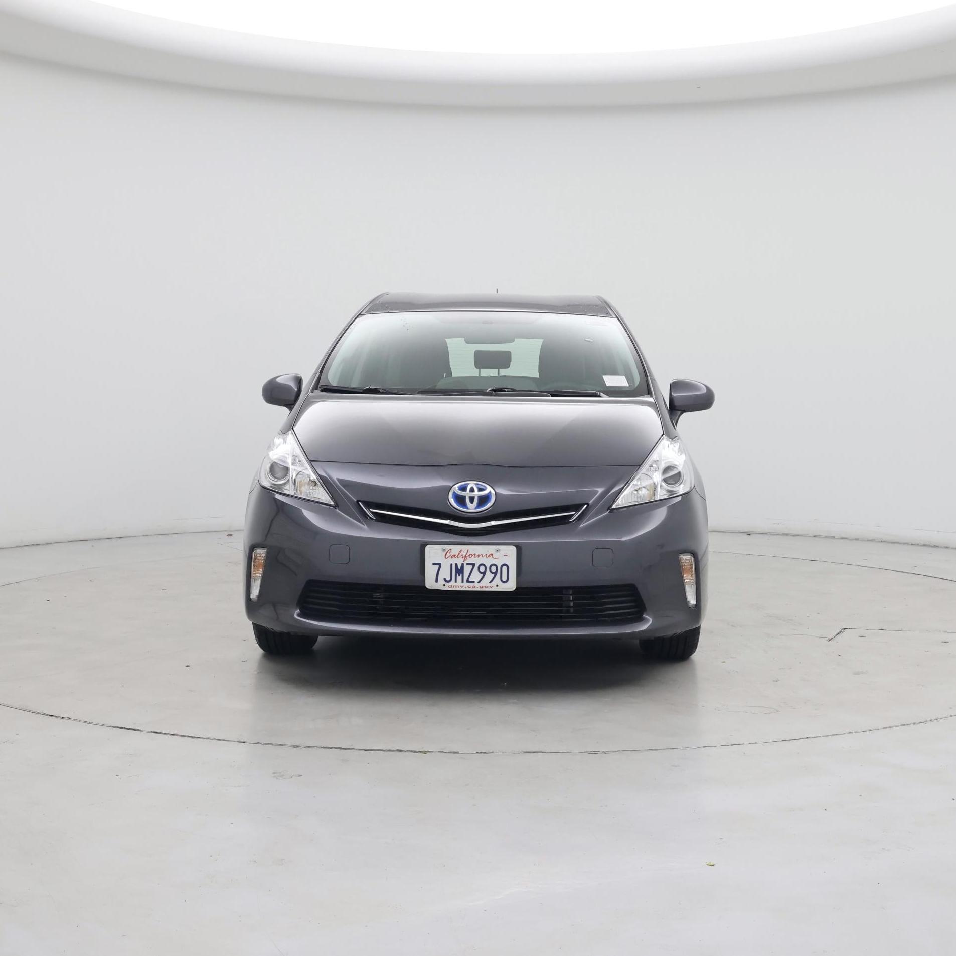 Thumbnail: 2014 Toyota Prius v - 5