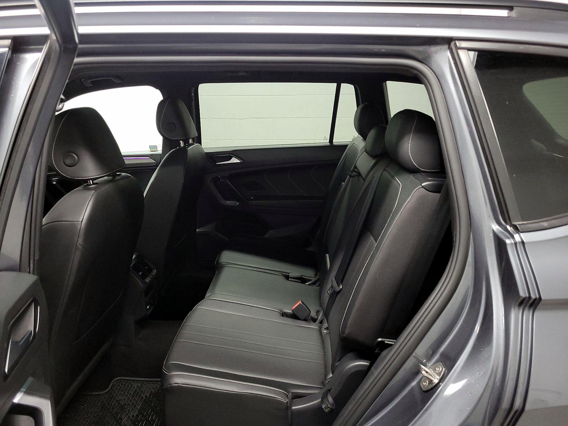 Thumbnail: 2023 Volkswagen Tiguan - 14