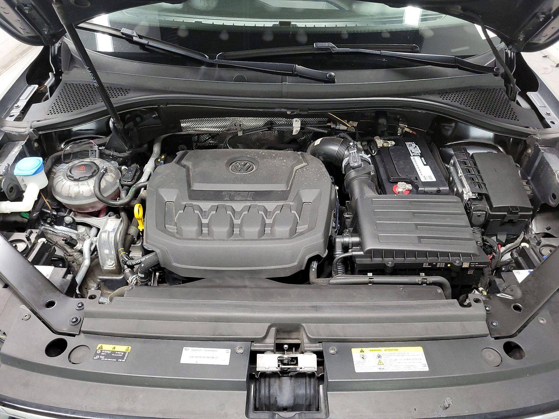 Thumbnail: 2023 Volkswagen Tiguan - 16