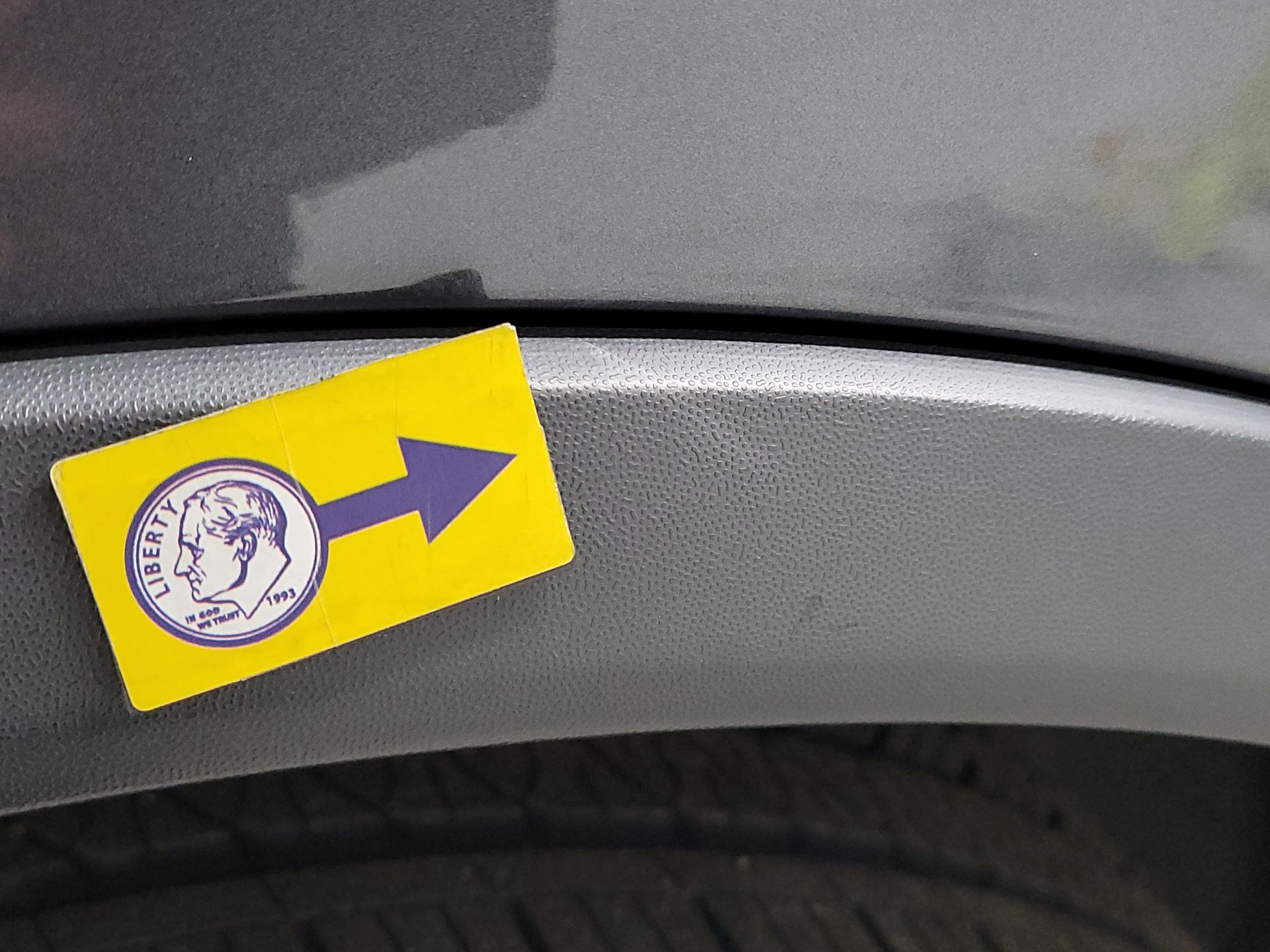 Thumbnail: 2023 Volkswagen Tiguan - 18