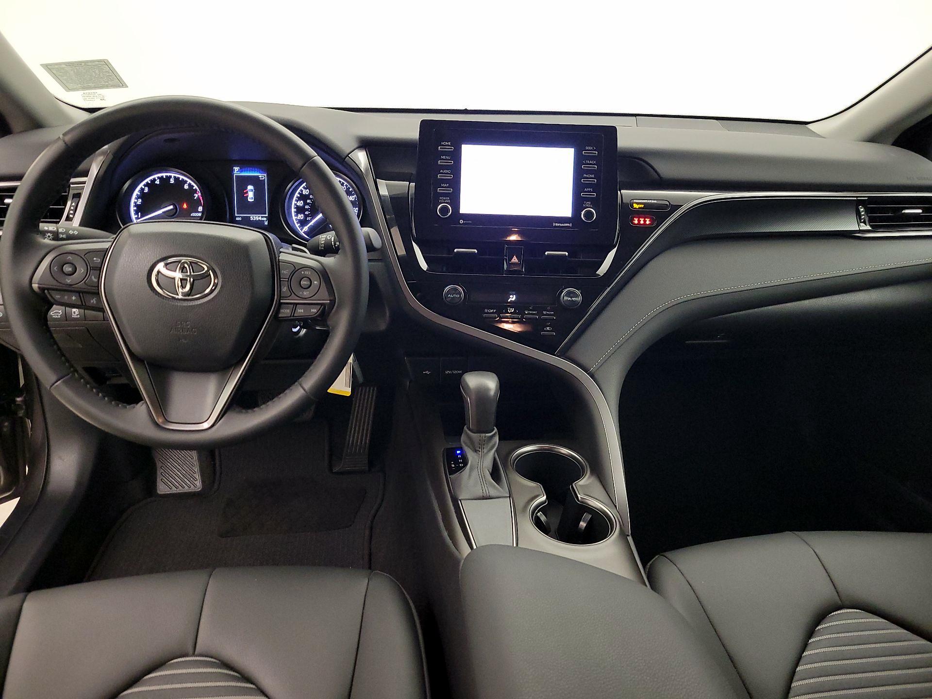 Thumbnail: 2021 Toyota Camry - 9