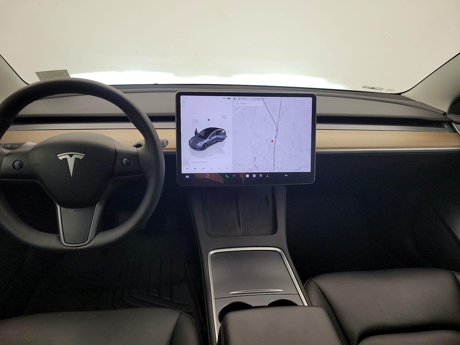 Thumbnail: 2023 Tesla Model 3 - 9