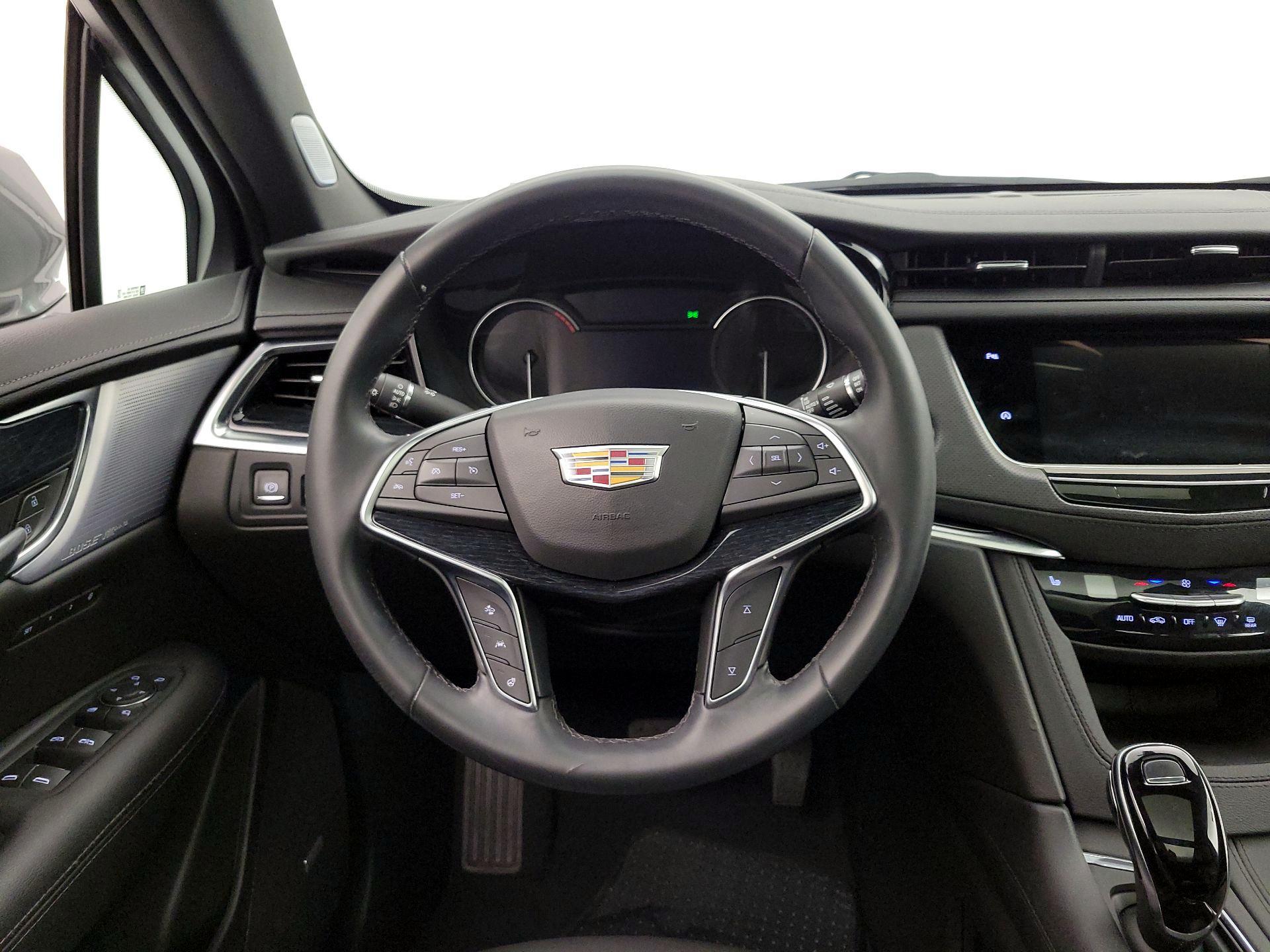 Thumbnail: 2025 Cadillac XT5 - 10