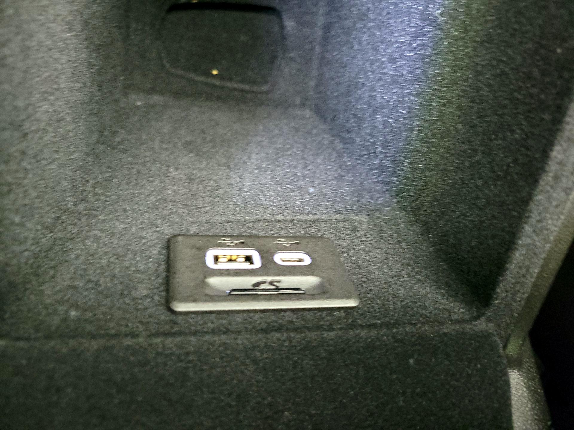 Thumbnail: 2025 Cadillac XT5 - 19