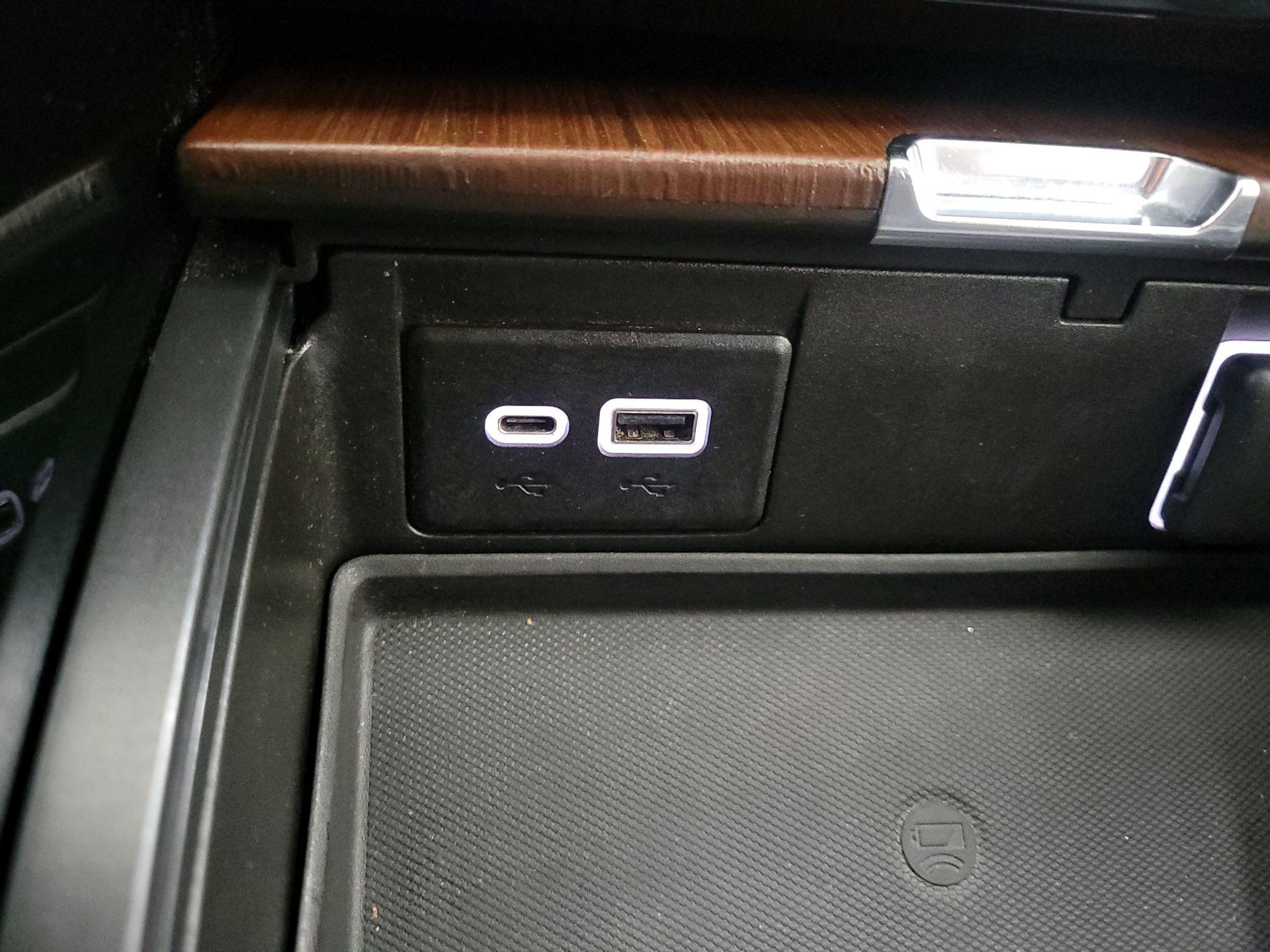 Thumbnail: 2022 GMC Yukon - 18