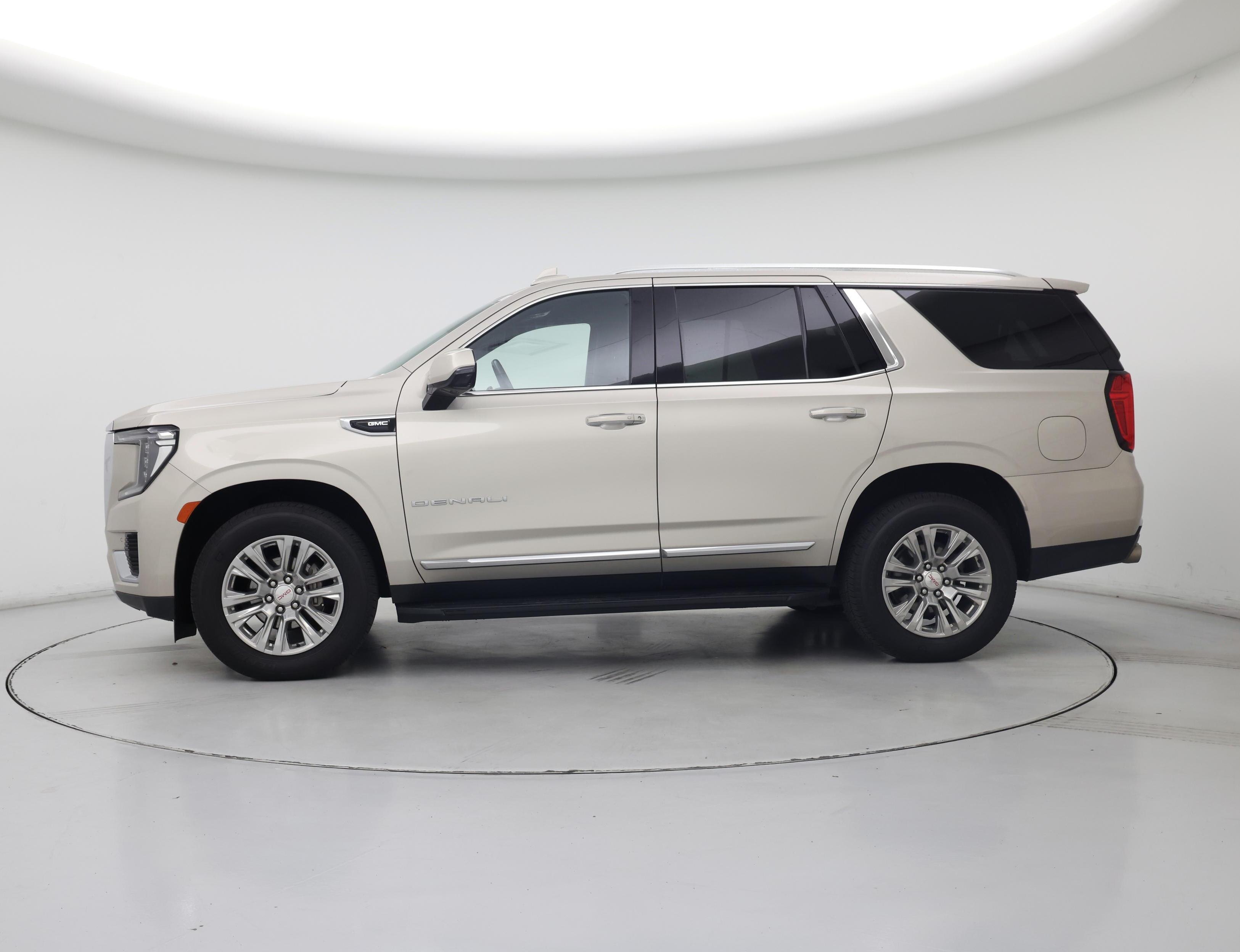 Thumbnail: 2022 GMC Yukon - 3