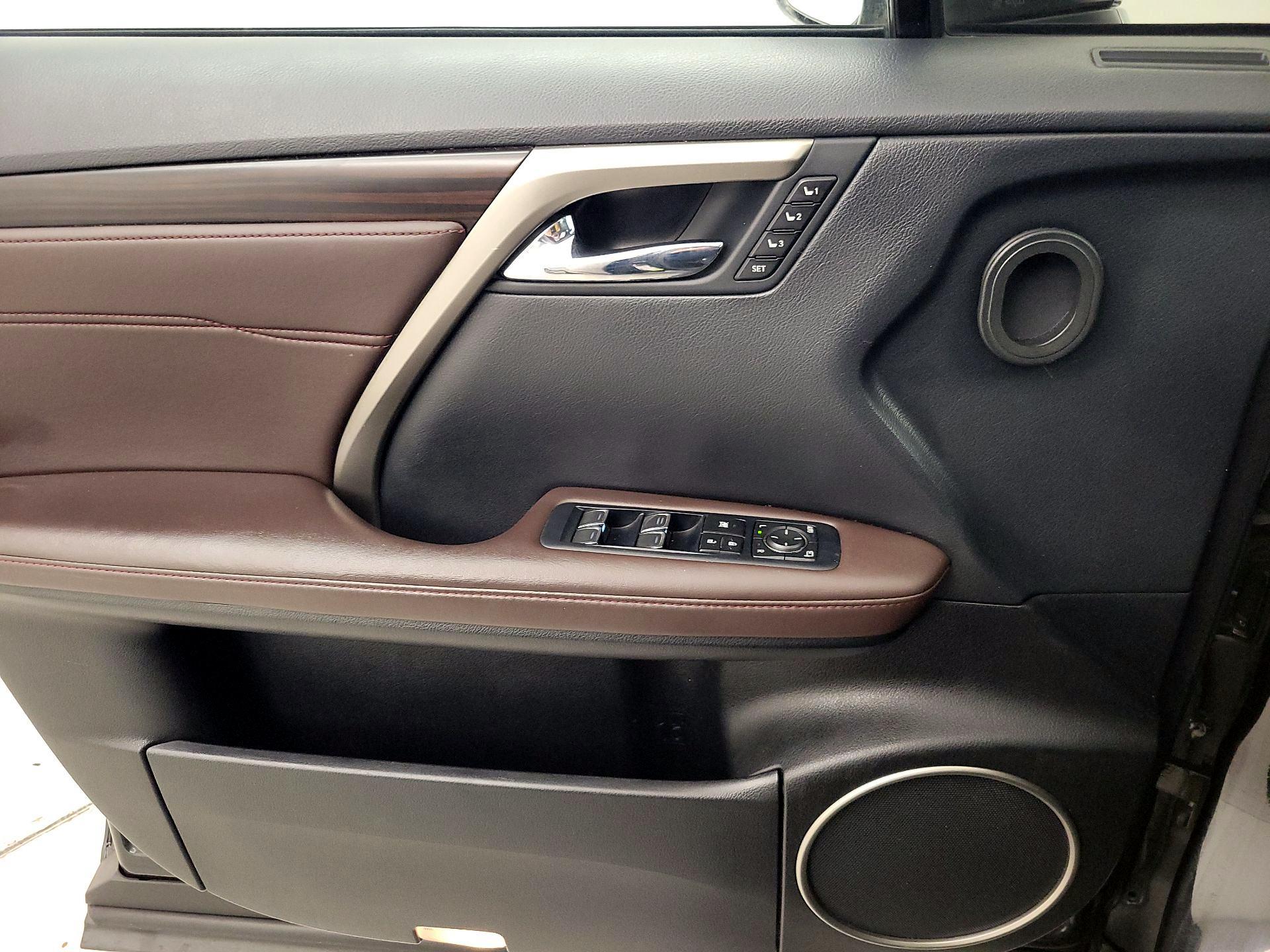 Thumbnail: 2018 Lexus RX - 12