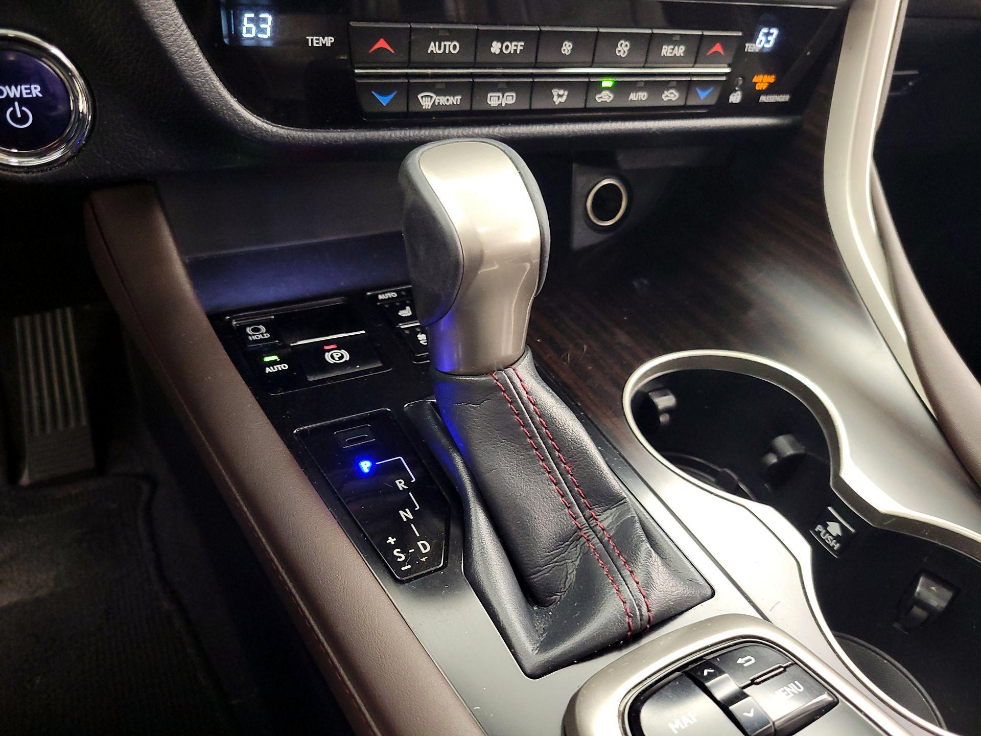 Thumbnail: 2018 Lexus RX - 18