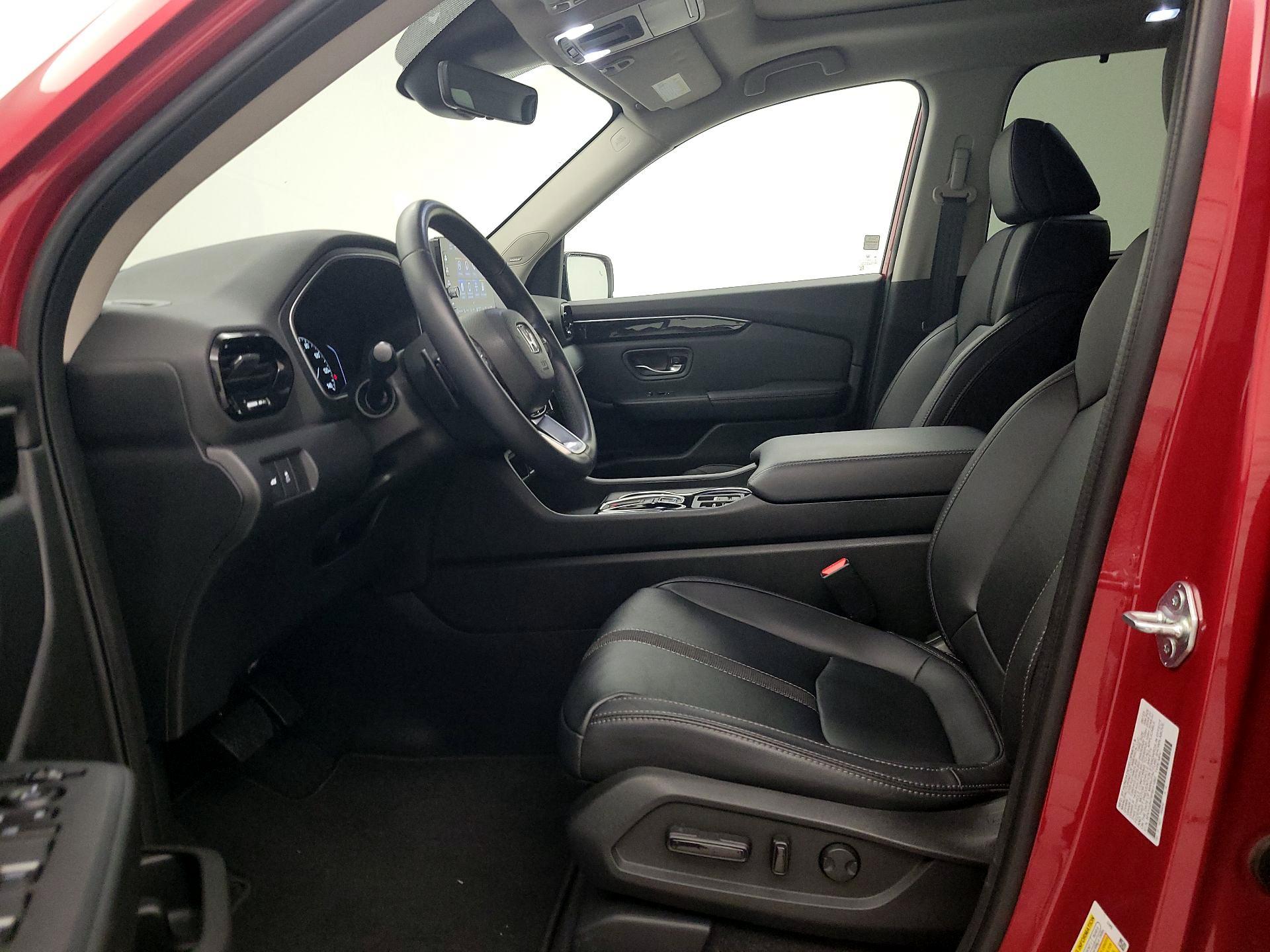 Thumbnail: 2023 Honda Pilot - 11