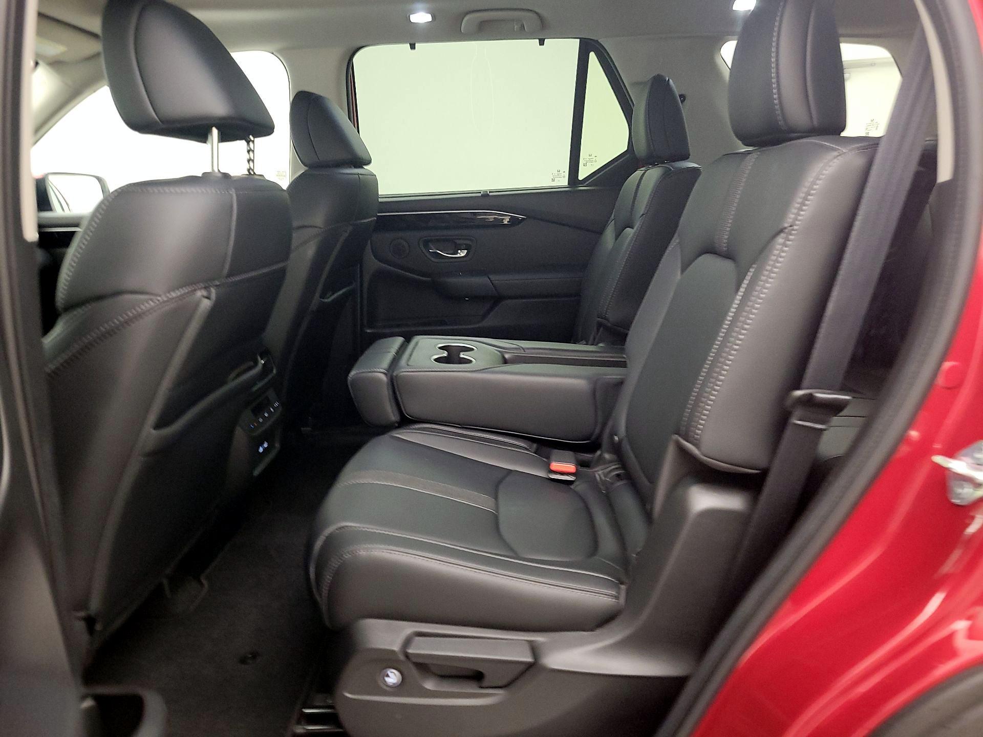 Thumbnail: 2023 Honda Pilot - 19