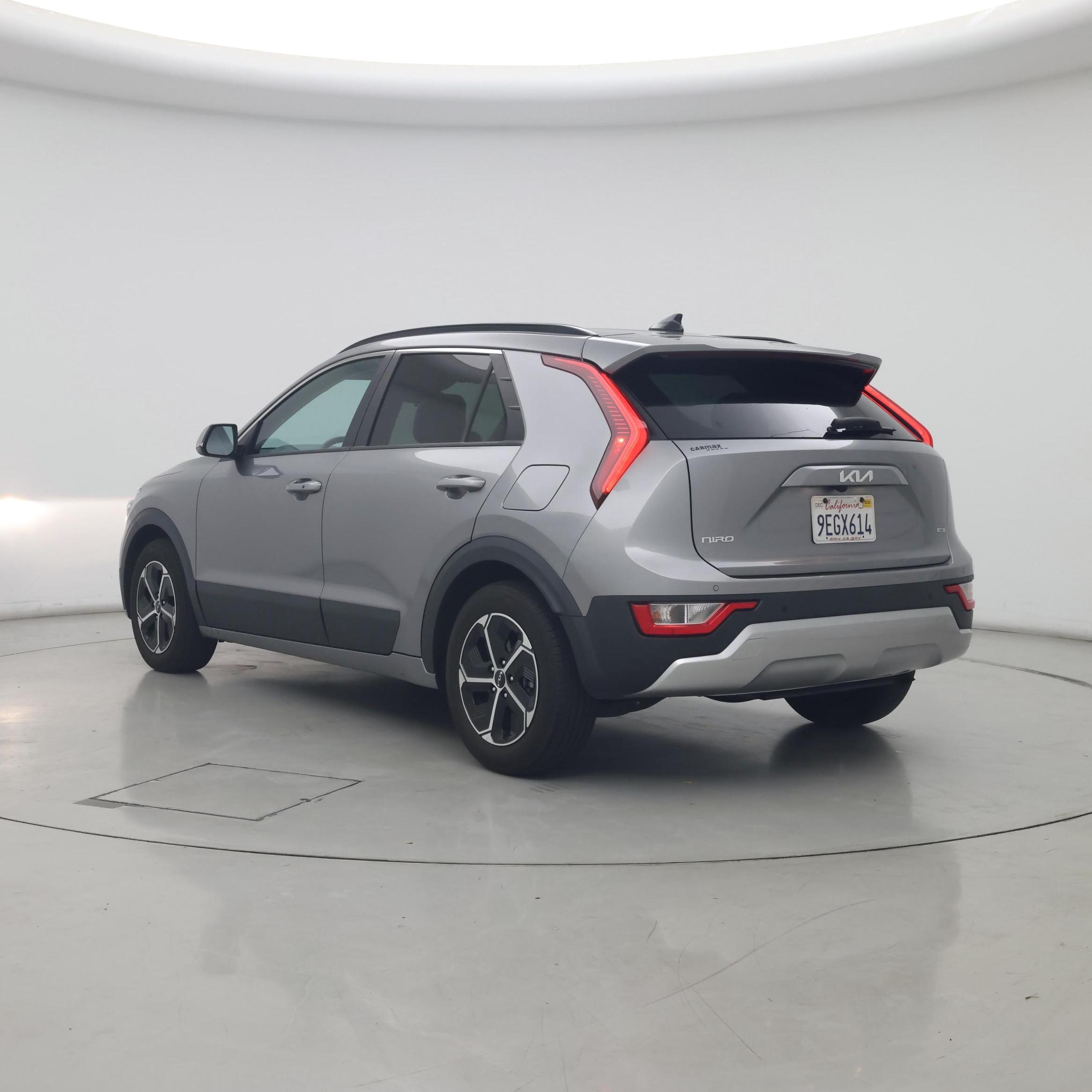 Thumbnail: 2023 Kia Niro - 2