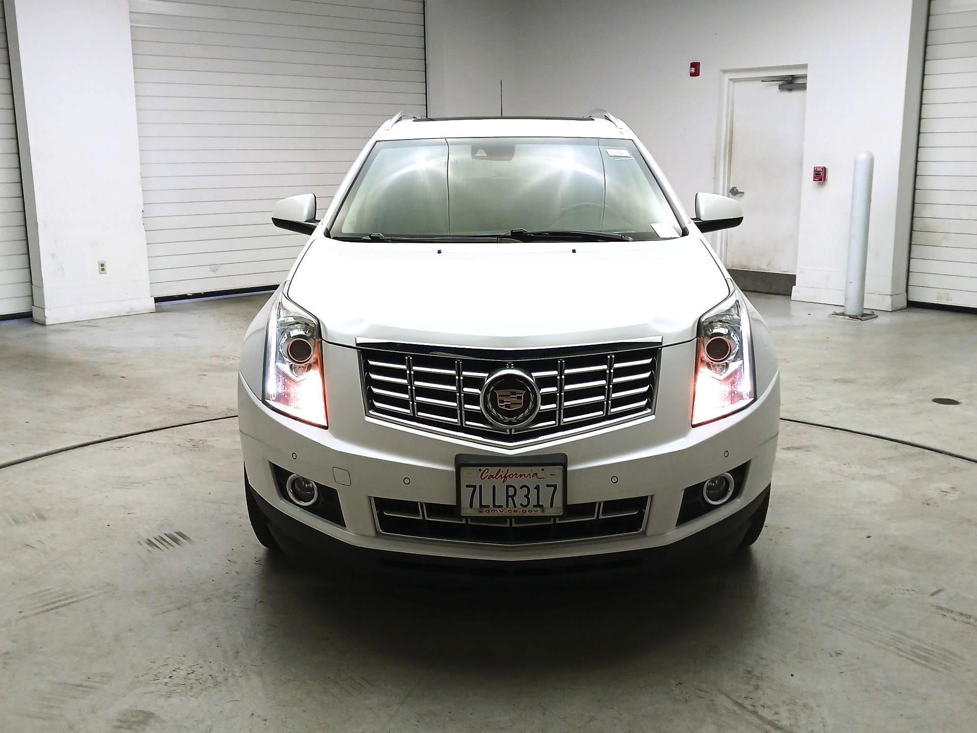 Thumbnail: 2015 Cadillac SRX - 2