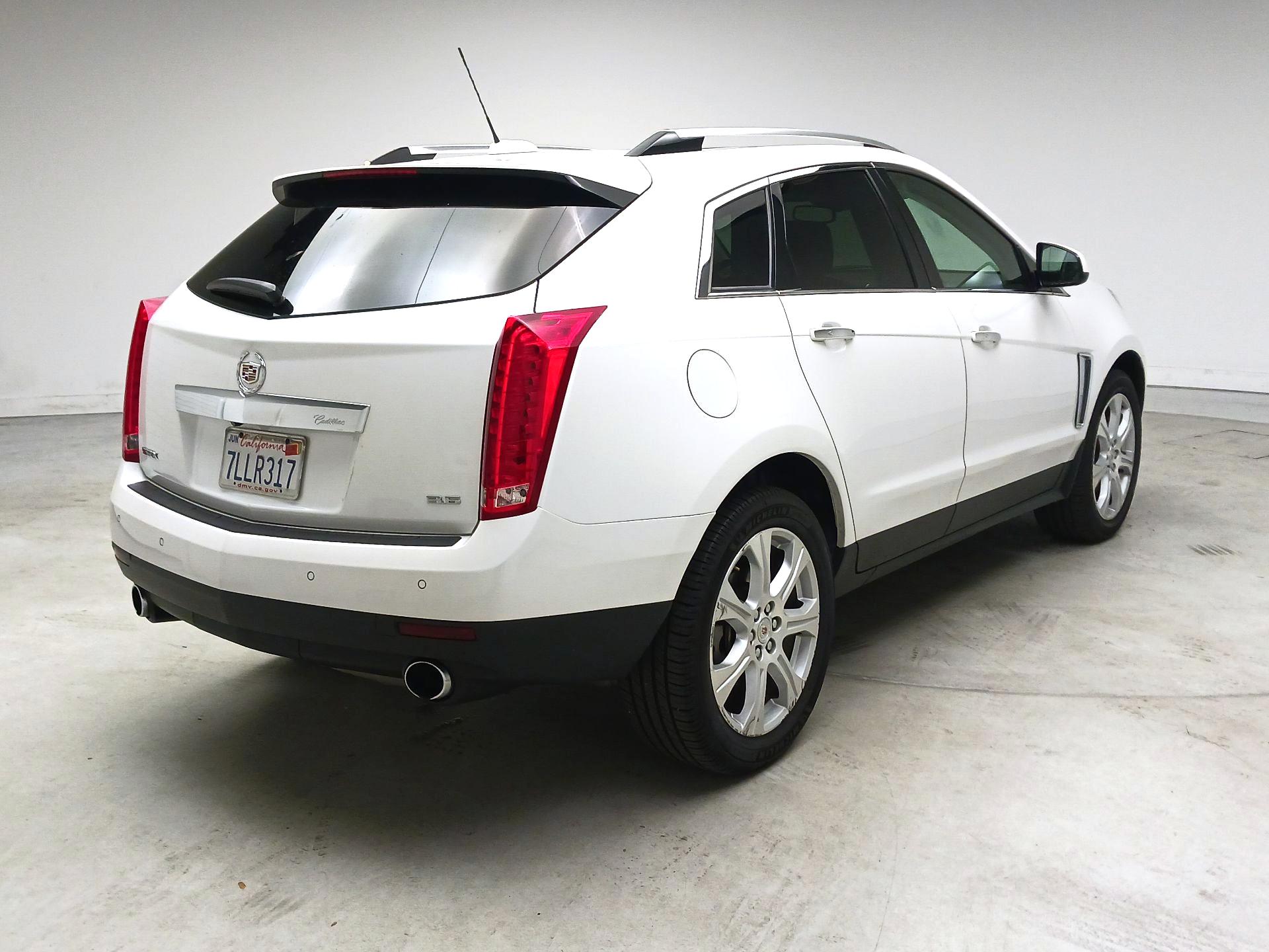 Thumbnail: 2015 Cadillac SRX - 5
