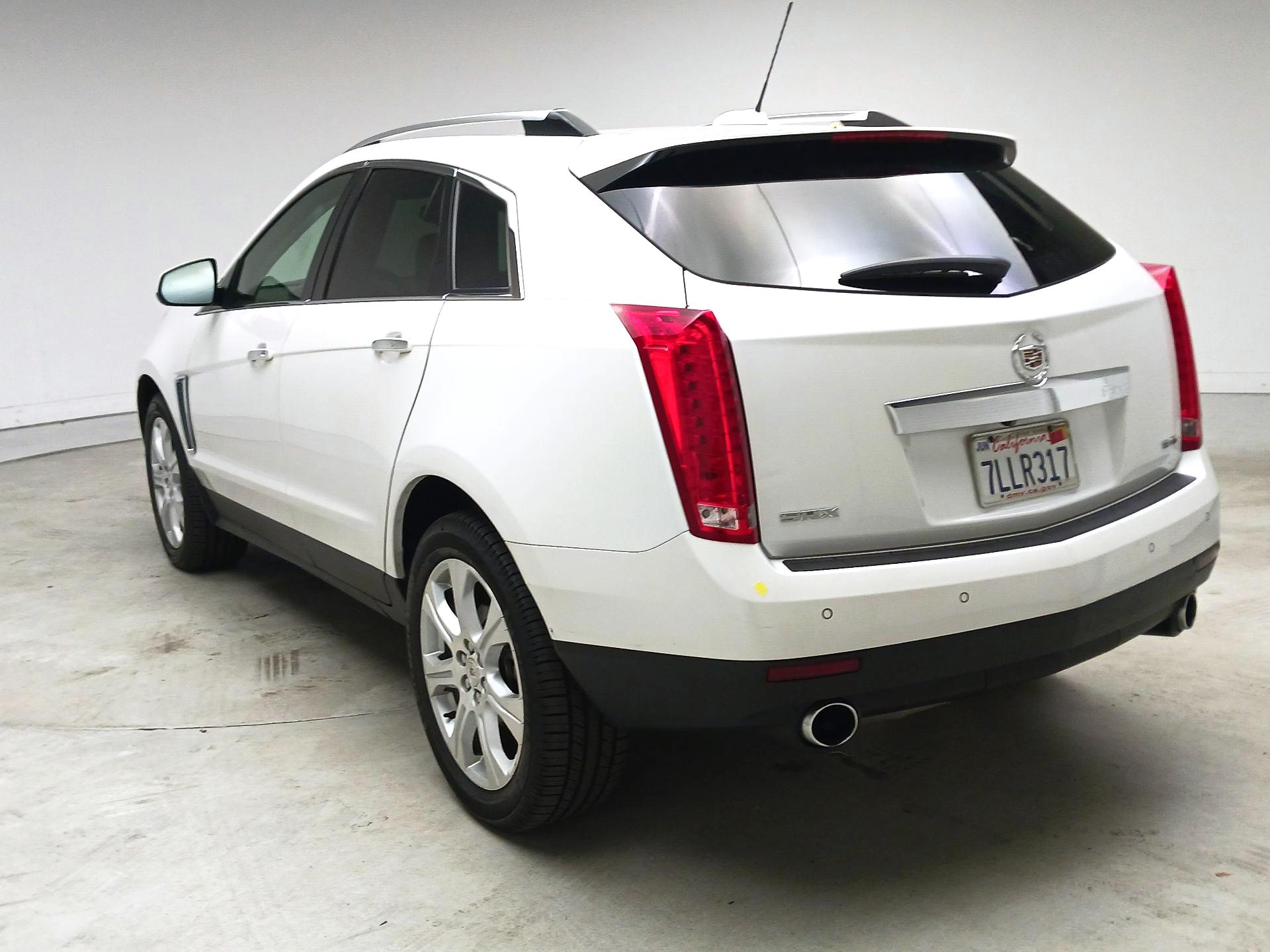 Thumbnail: 2015 Cadillac SRX - 7