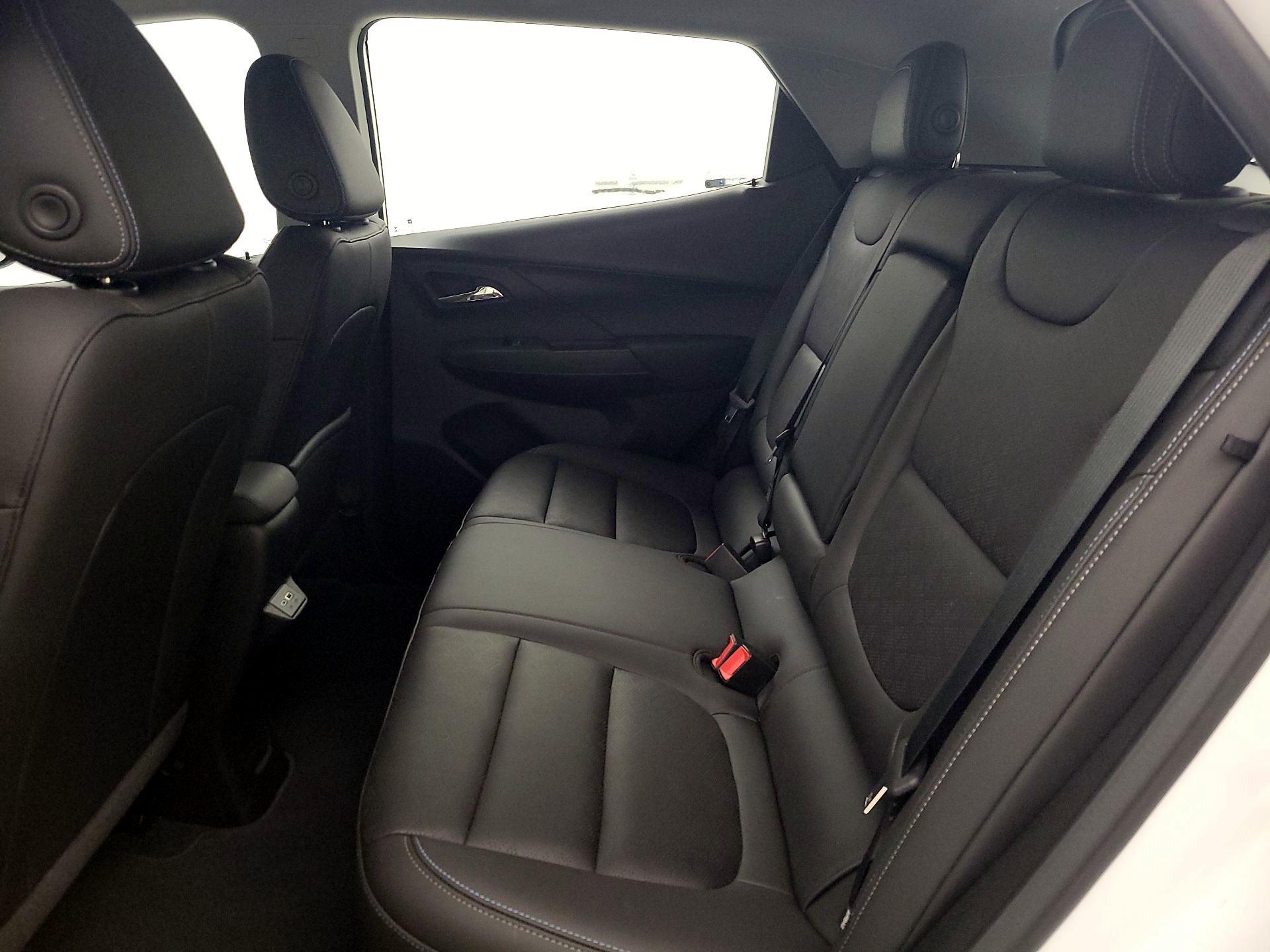 Thumbnail: 2022 Chevrolet Bolt EV - 19