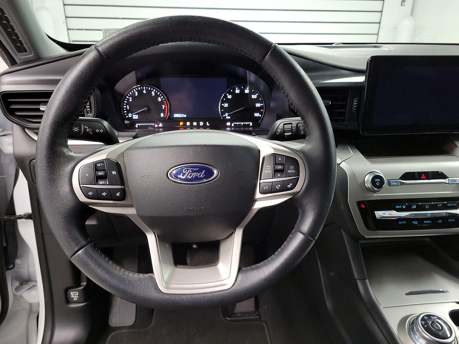 Thumbnail: 2022 Ford Explorer - 10