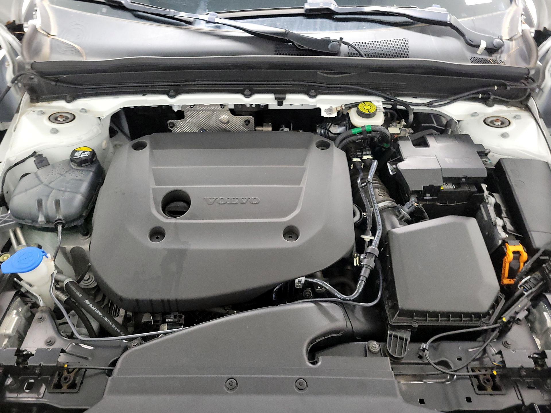 Thumbnail: 2024 Volvo XC40 - 19