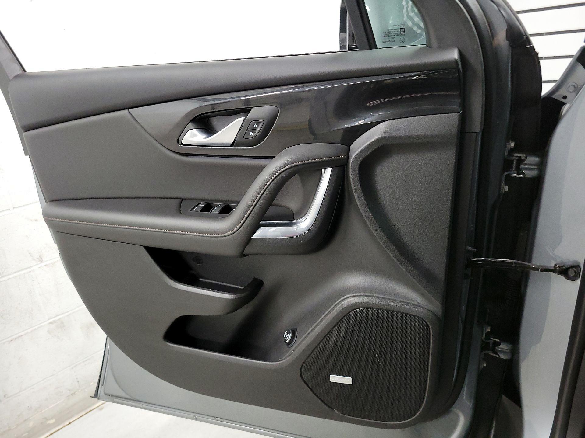 Thumbnail: 2023 Chevrolet Blazer - 12