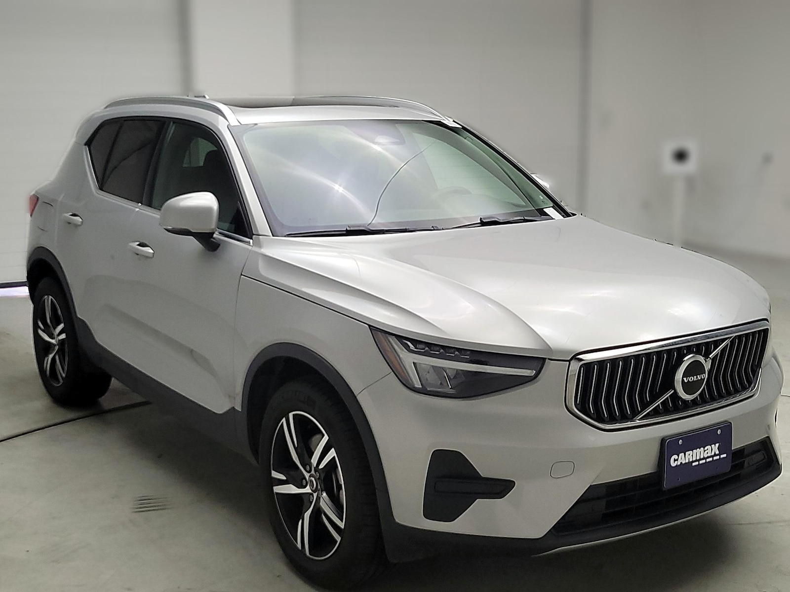 2024 Volvo XC40 Core