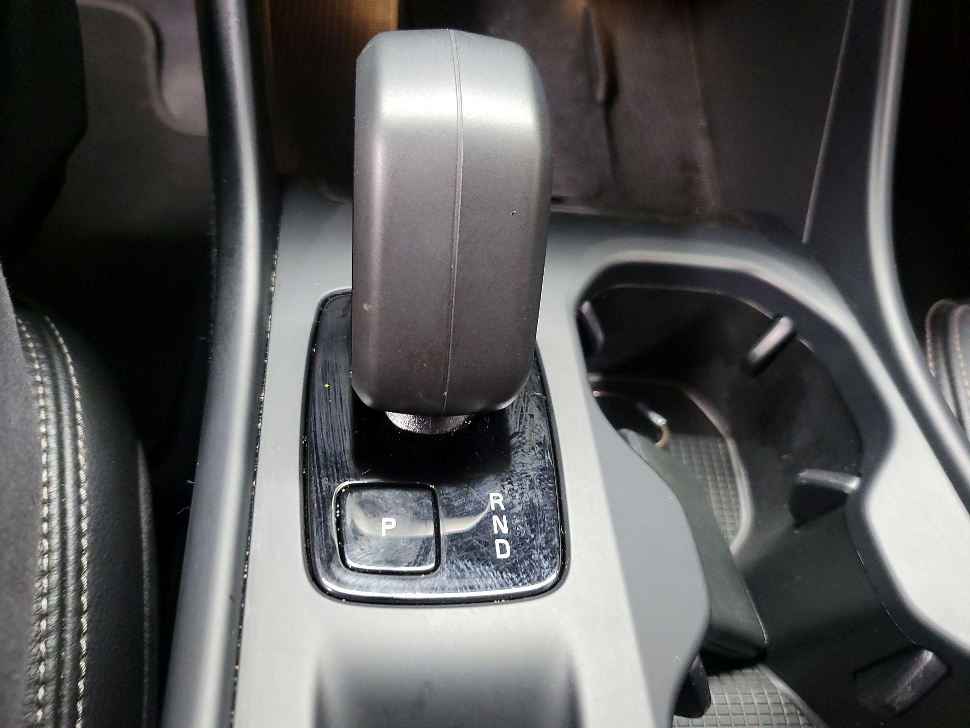 Thumbnail: 2024 Volvo XC40 - 14