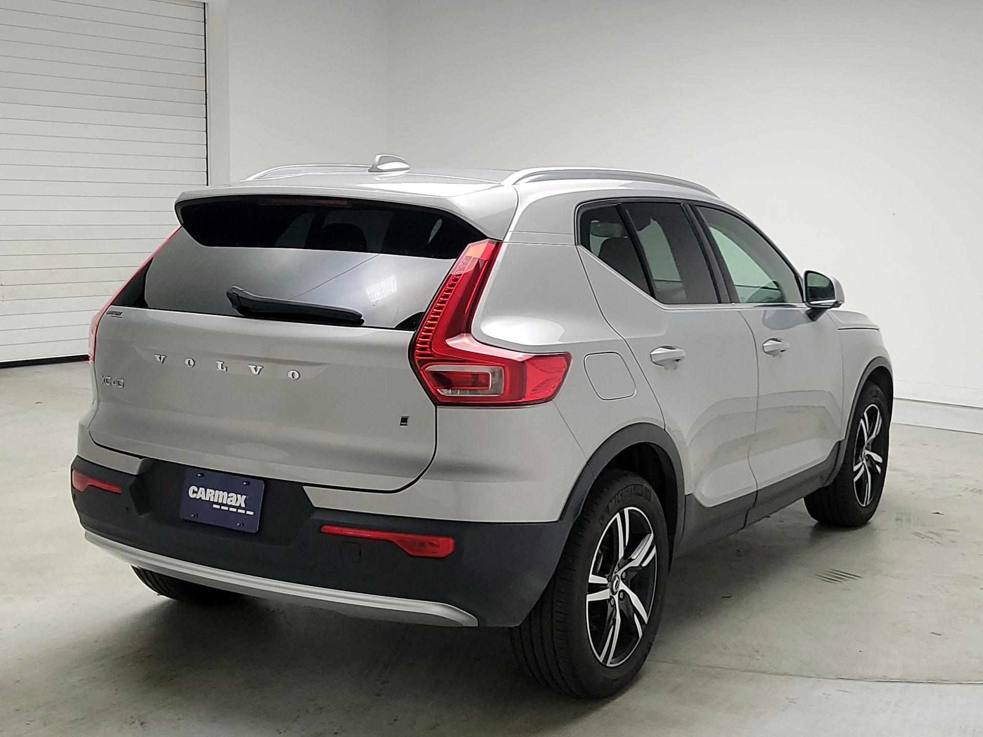 Thumbnail: 2024 Volvo XC40 - 5