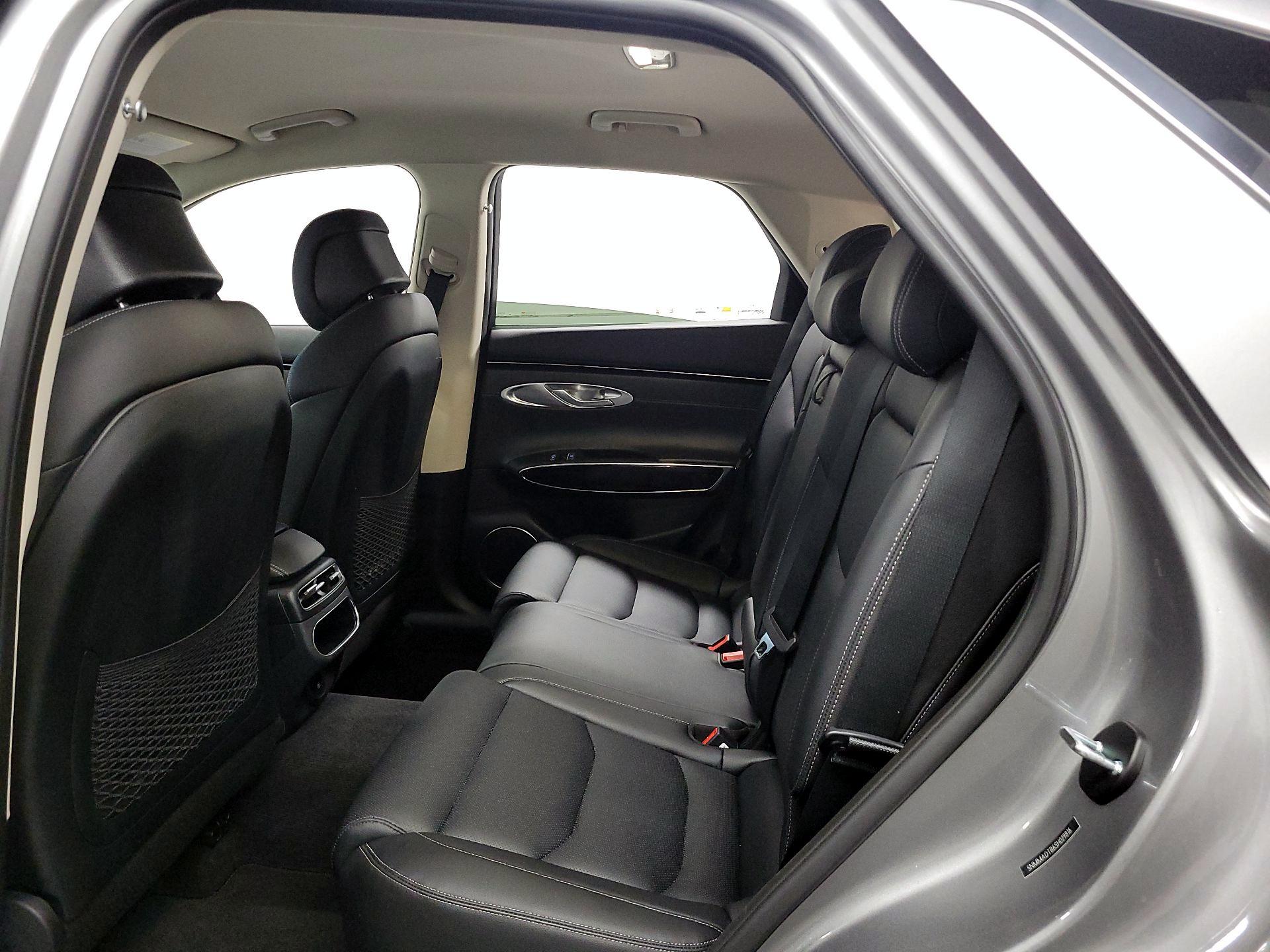 Thumbnail: 2025 Genesis GV70 - 17