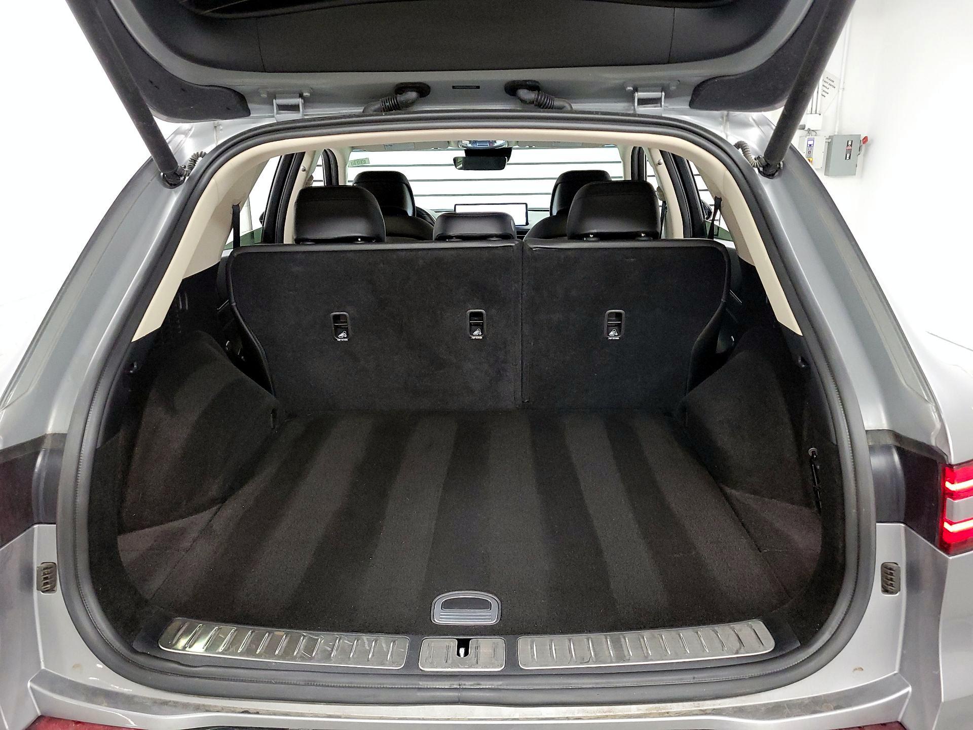 Thumbnail: 2025 Genesis GV70 - 18