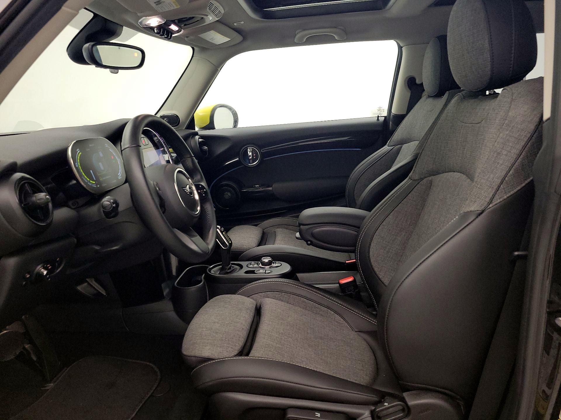 Thumbnail: 2023 MINI Cooper Hardtop - 11