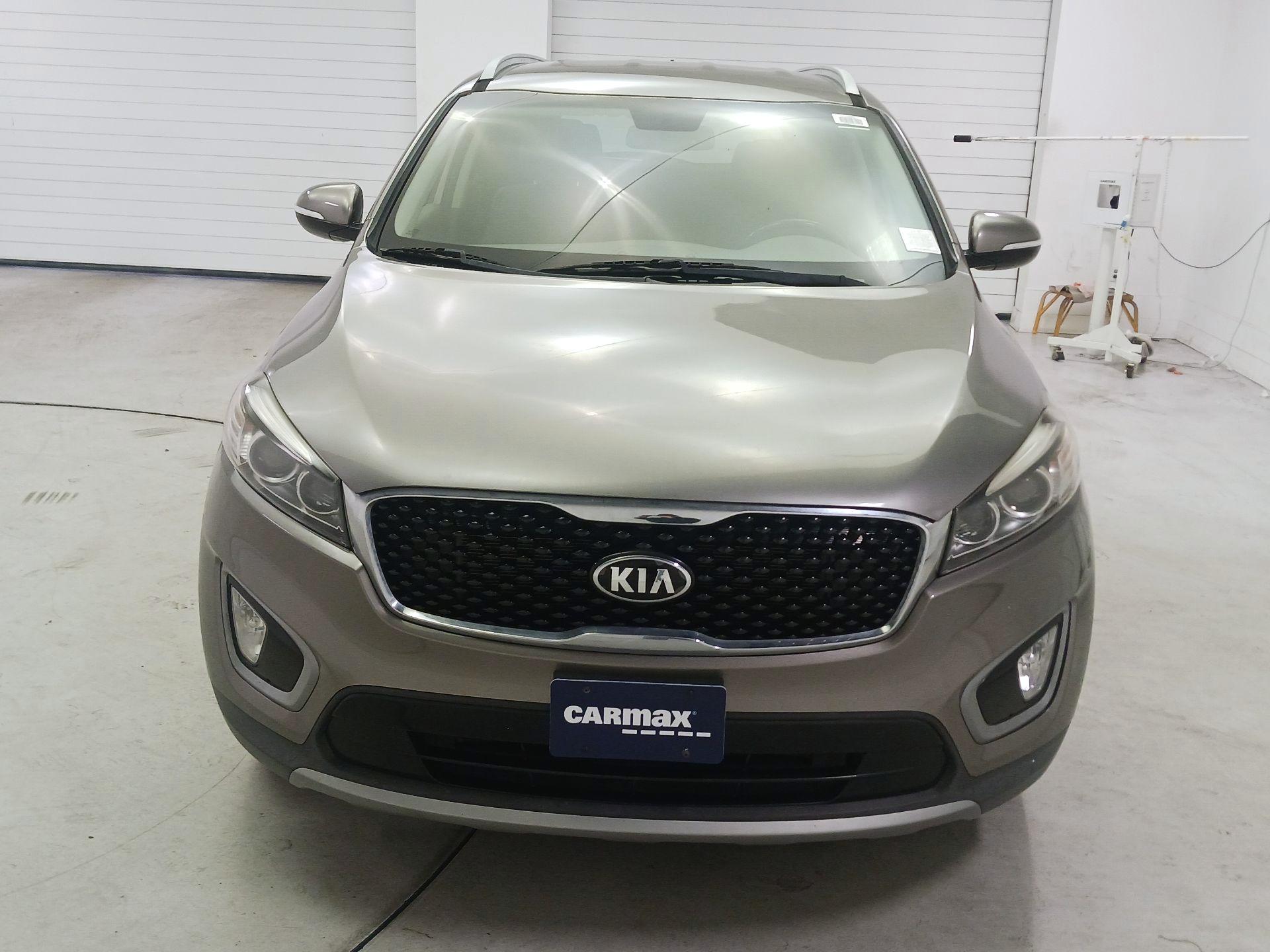 Thumbnail: 2016 Kia Sorento - 2