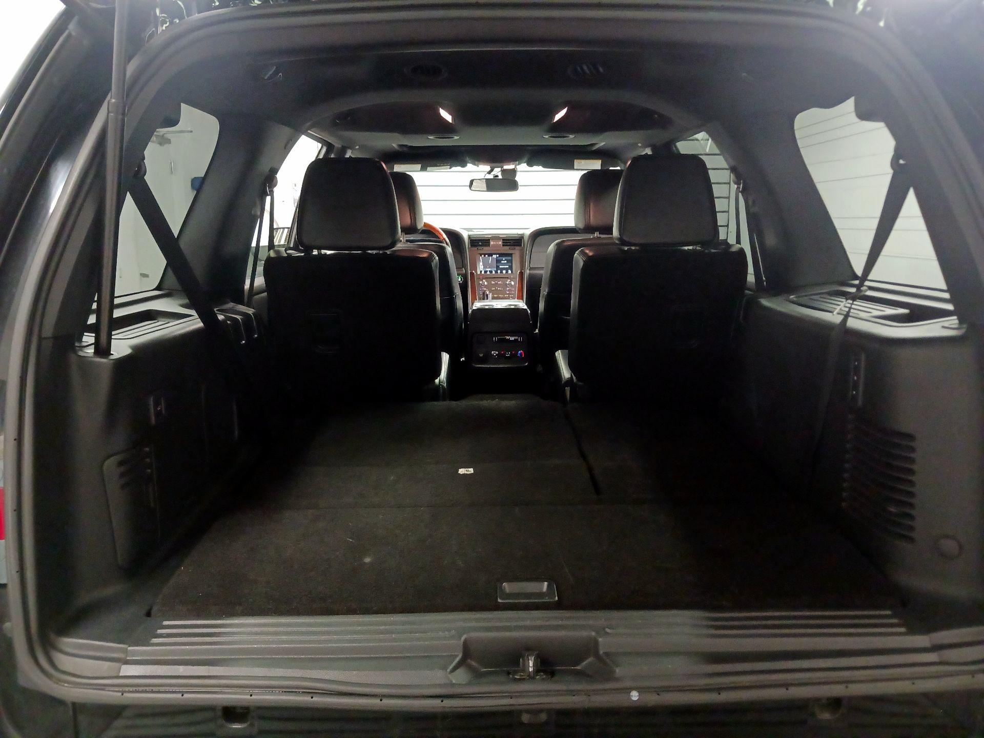 Thumbnail: 2016 Lincoln Navigator - 17
