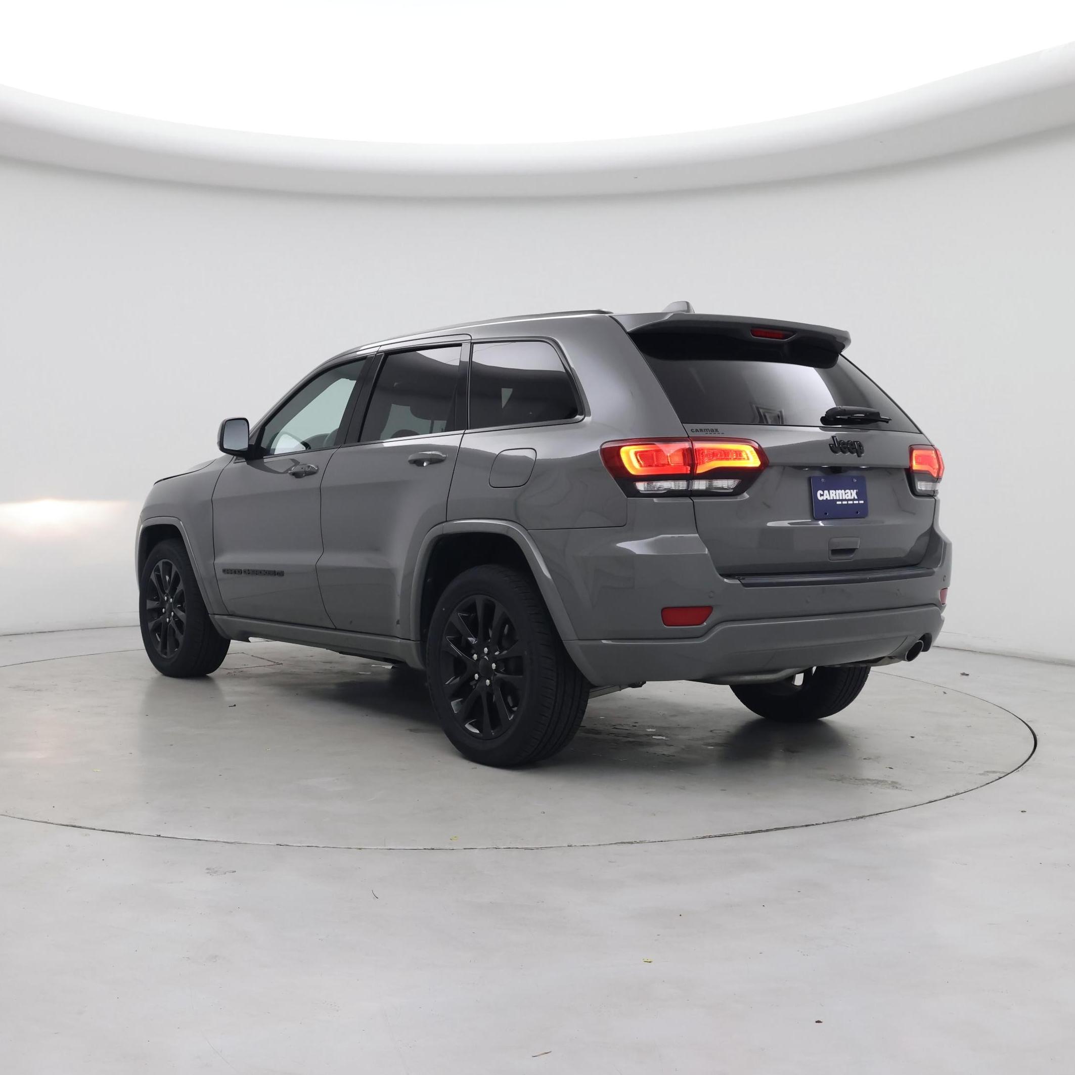 Thumbnail: 2022 Jeep Grand Cherokee - 2