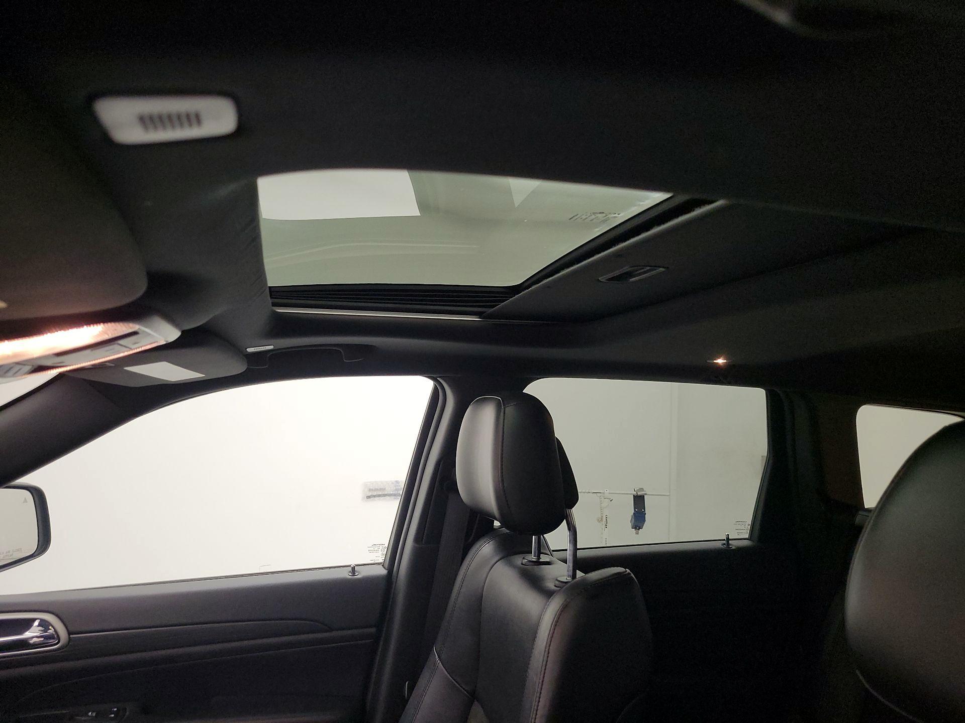 Thumbnail: 2022 Jeep Grand Cherokee - 19