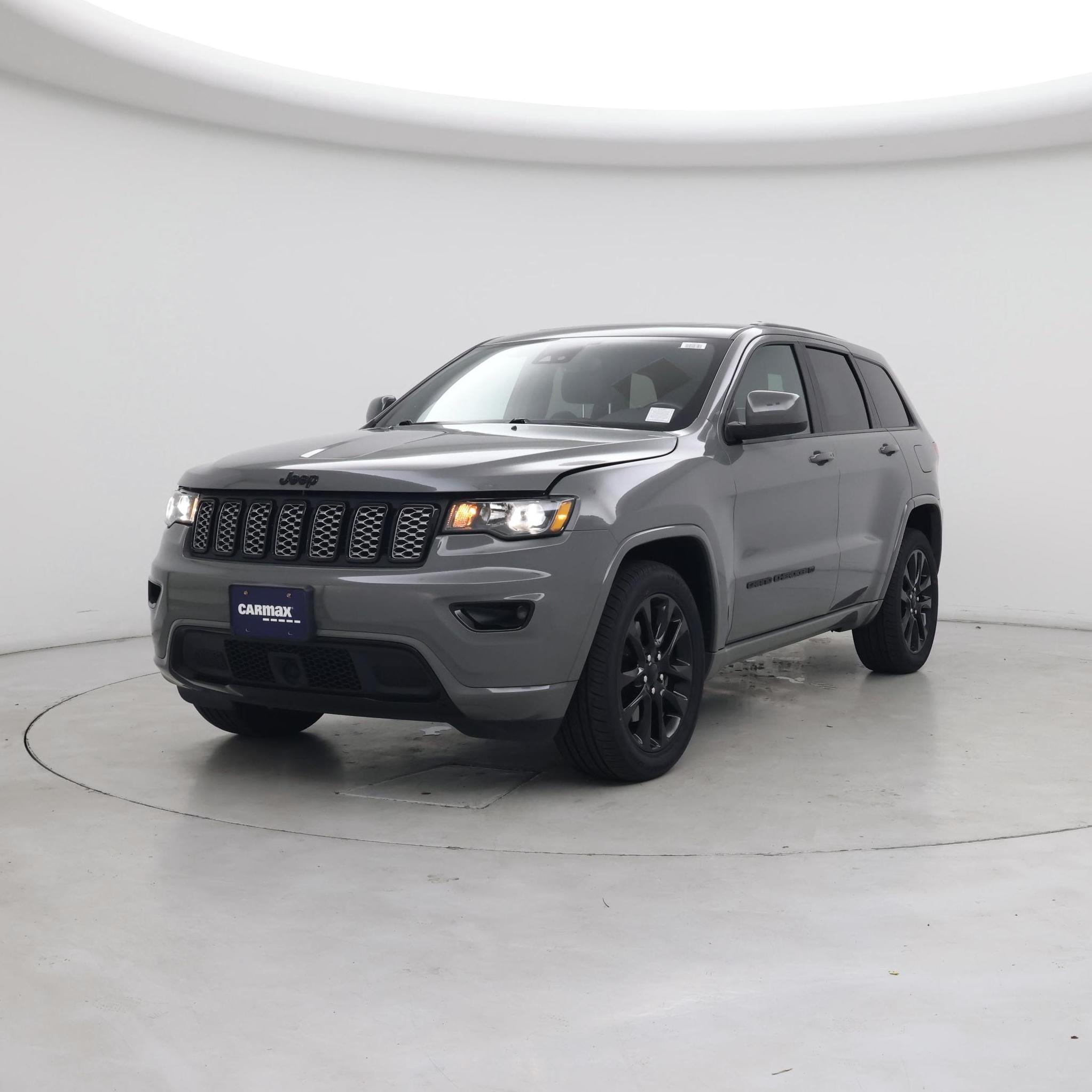 Thumbnail: 2022 Jeep Grand Cherokee - 4