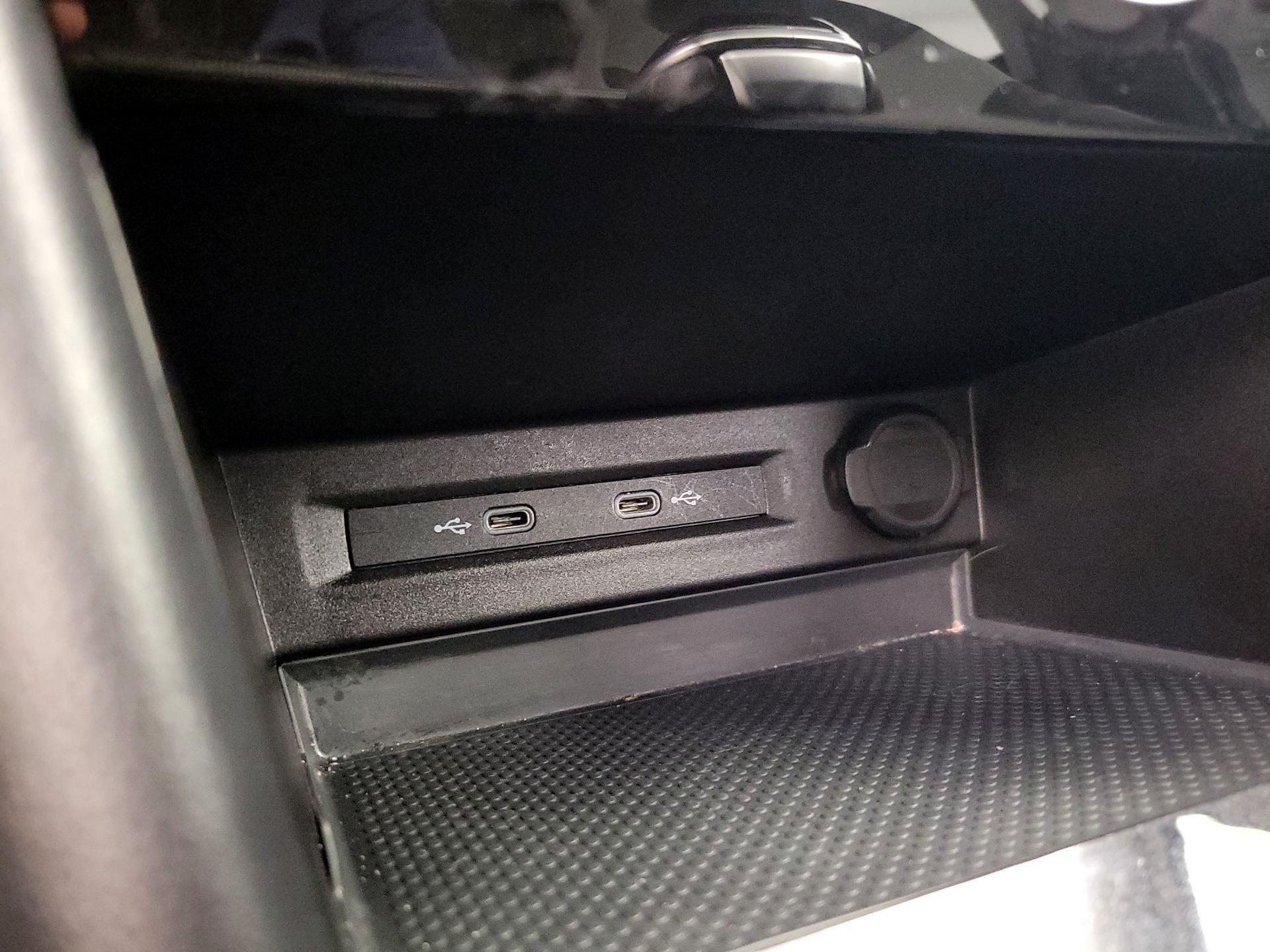 Thumbnail: 2023 Volkswagen Taos - 18