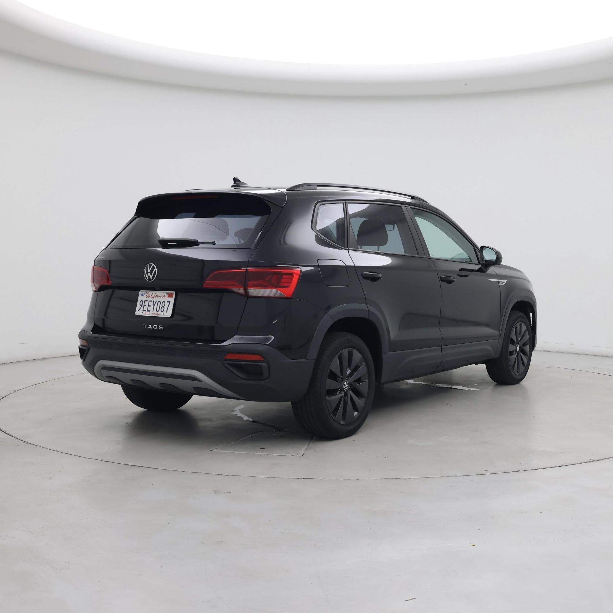 Thumbnail: 2023 Volkswagen Taos - 8