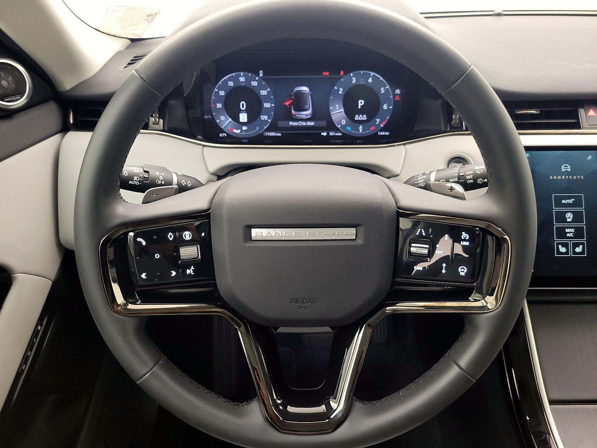 Thumbnail: 2024 Land Rover Range Rover Evoque - 10