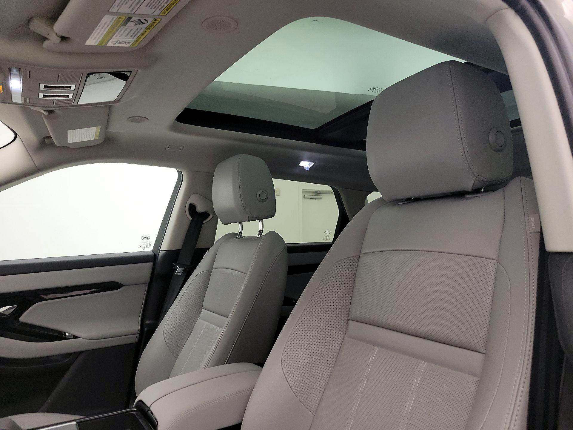 Thumbnail: 2024 Land Rover Range Rover Evoque - 19