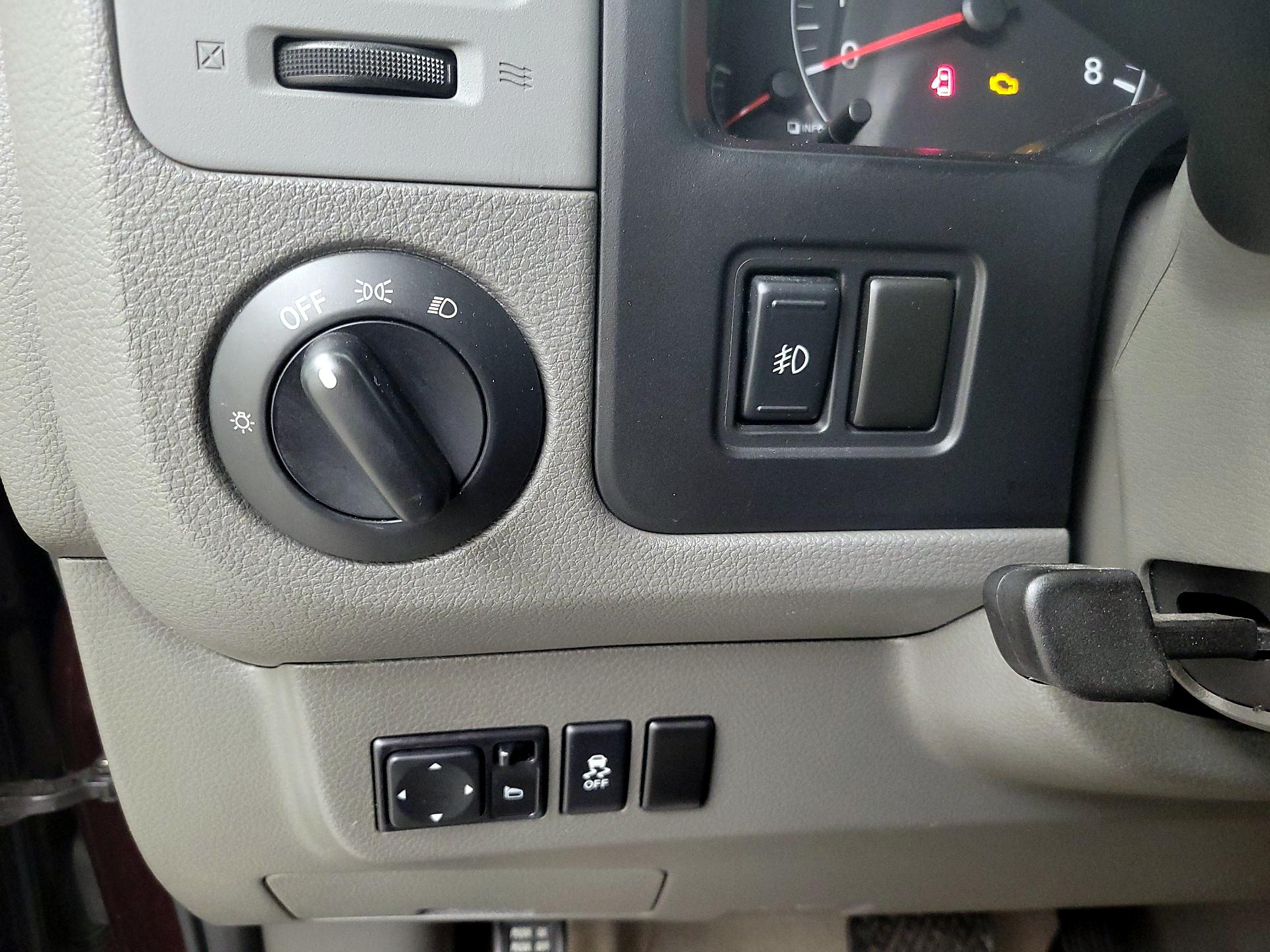 Thumbnail: 2015 Nissan NV - 13