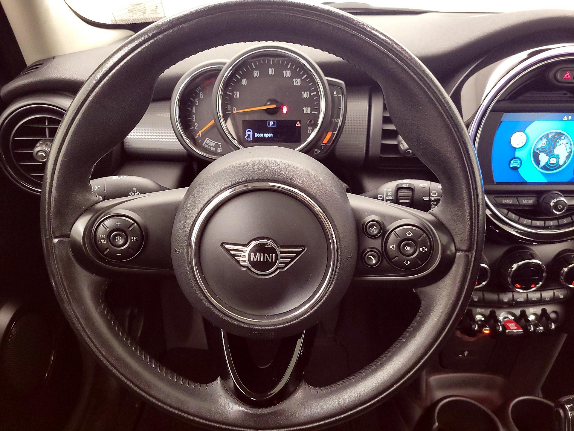 Thumbnail: 2020 MINI Cooper Hardtop - 10