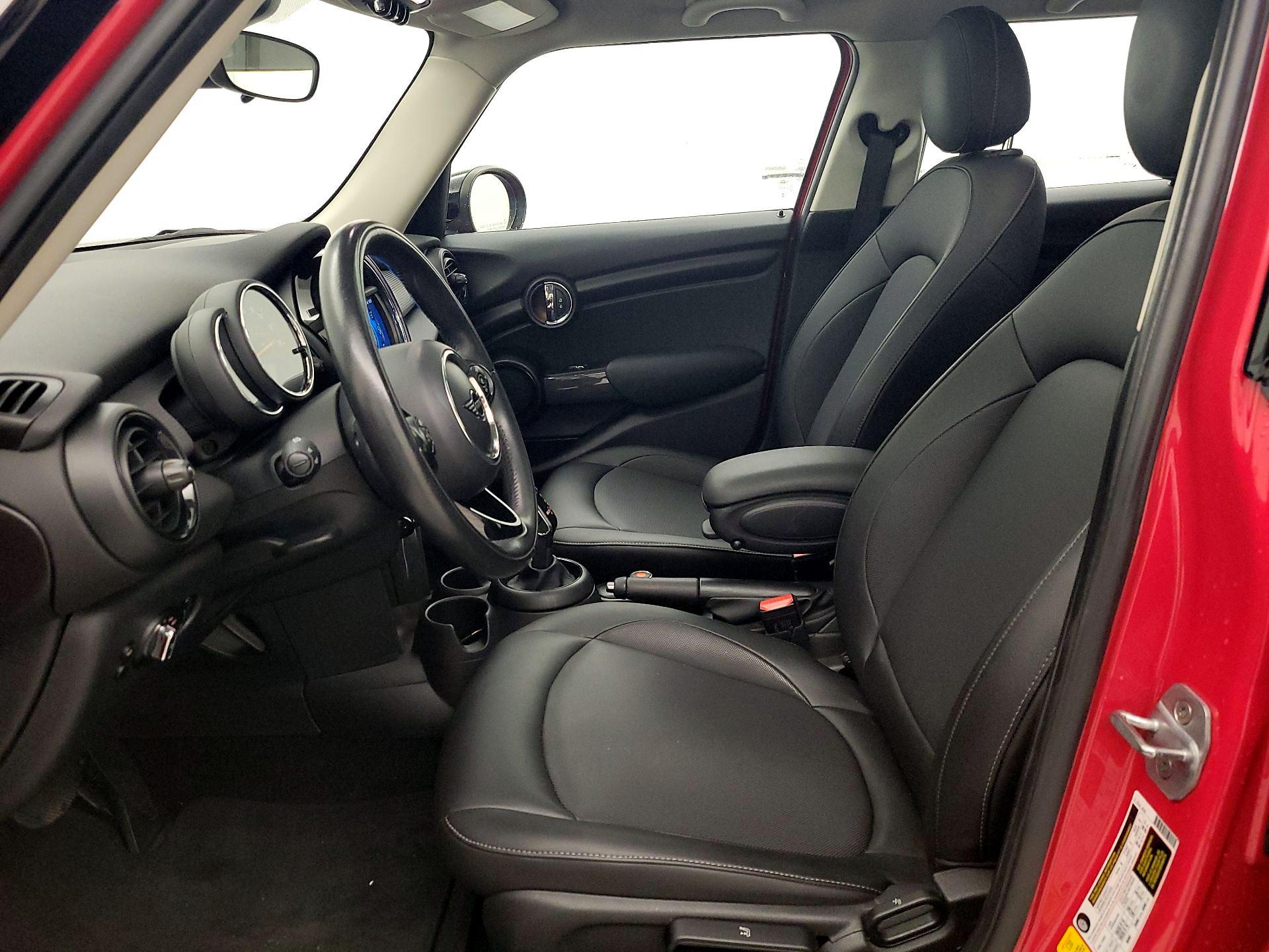 Thumbnail: 2020 MINI Cooper Hardtop - 11