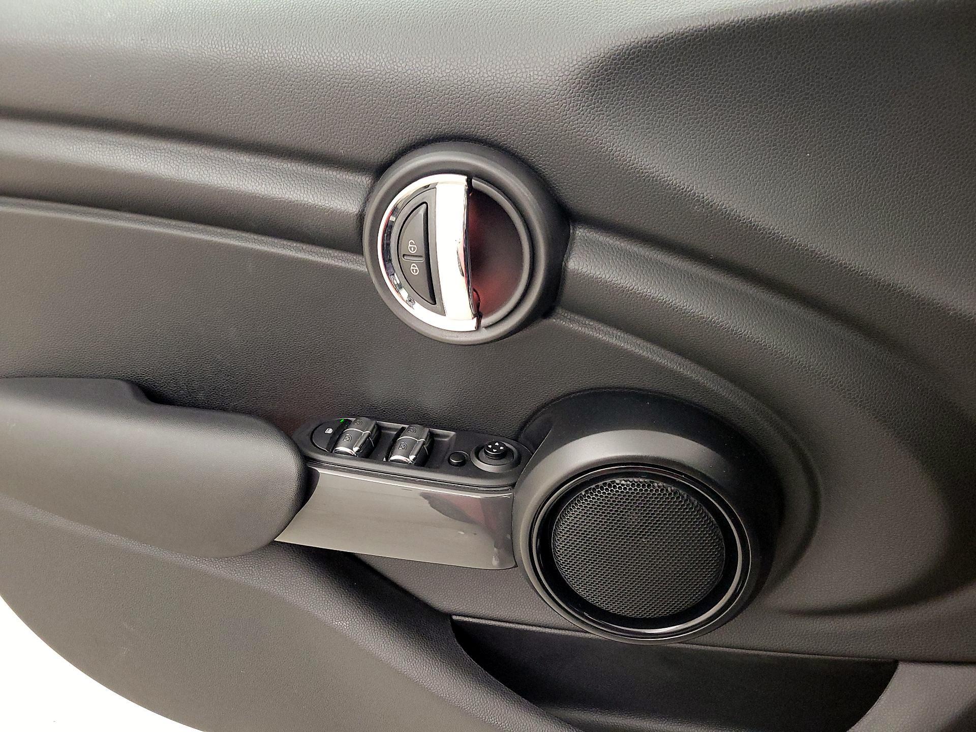 Thumbnail: 2020 MINI Cooper Hardtop - 12