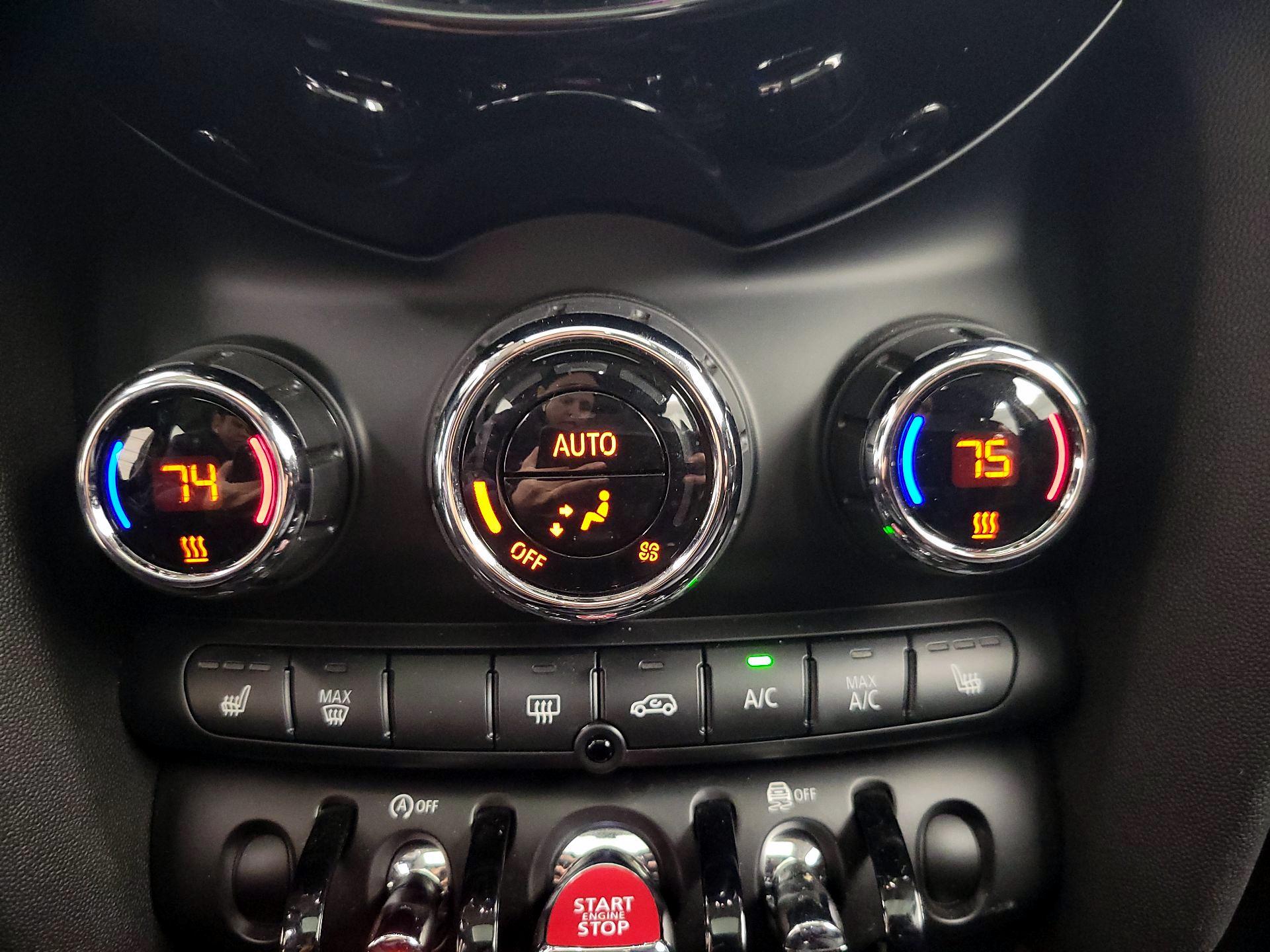 Thumbnail: 2020 MINI Cooper Hardtop - 16