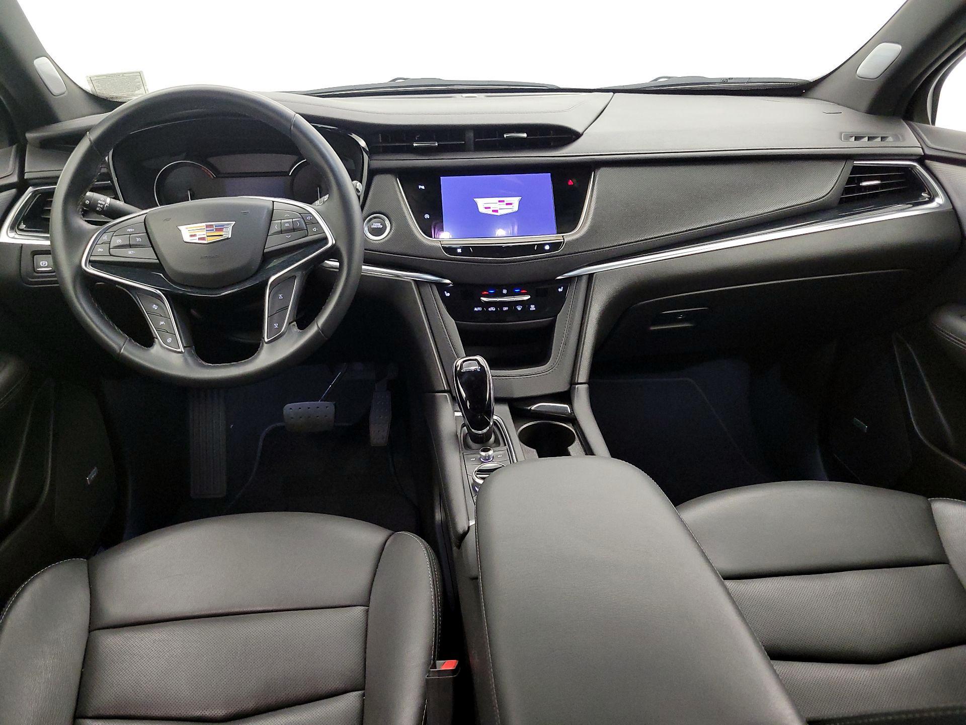 Thumbnail: 2025 Cadillac XT5 - 9