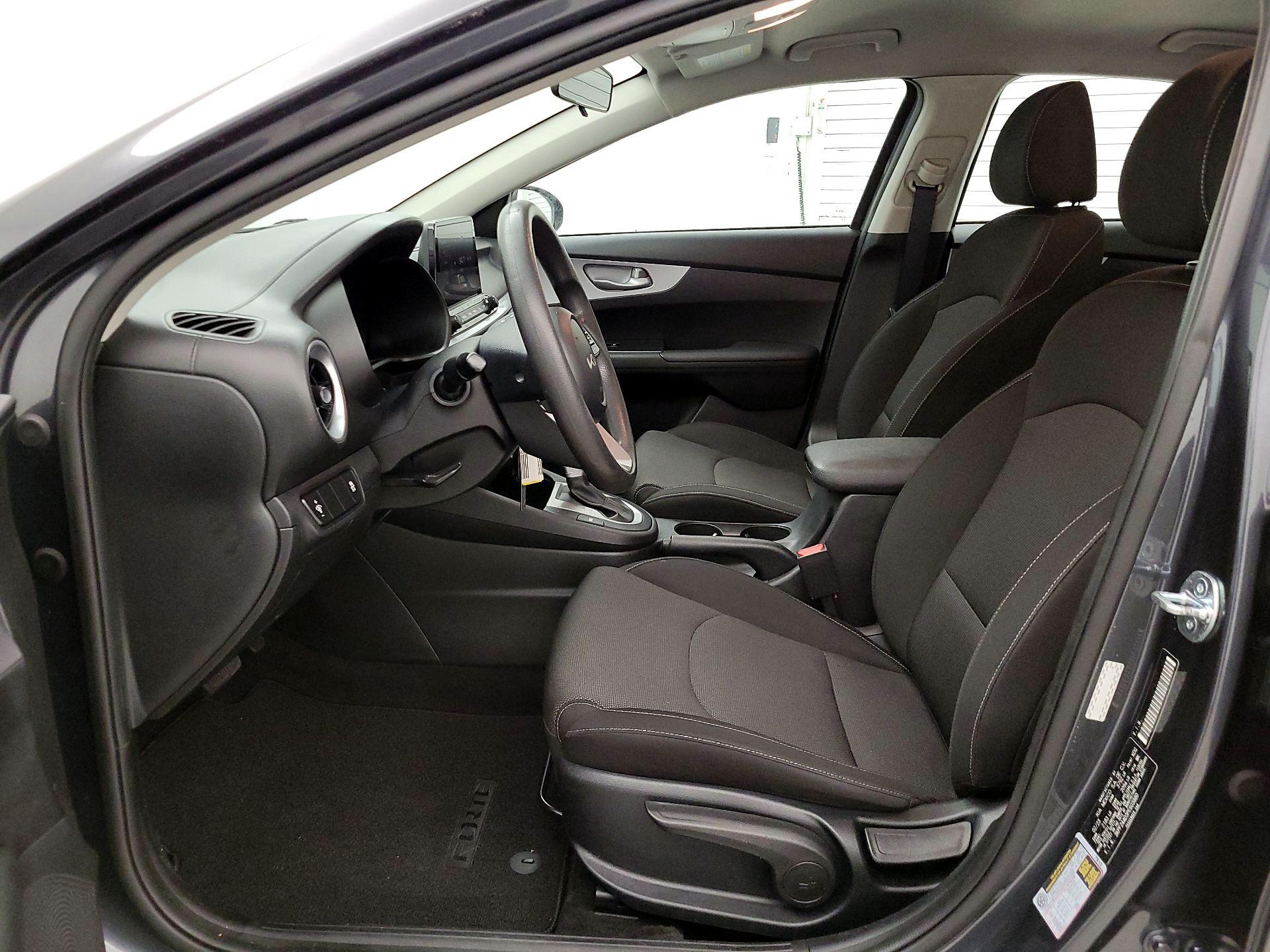 Thumbnail: 2023 Kia Forte - 11