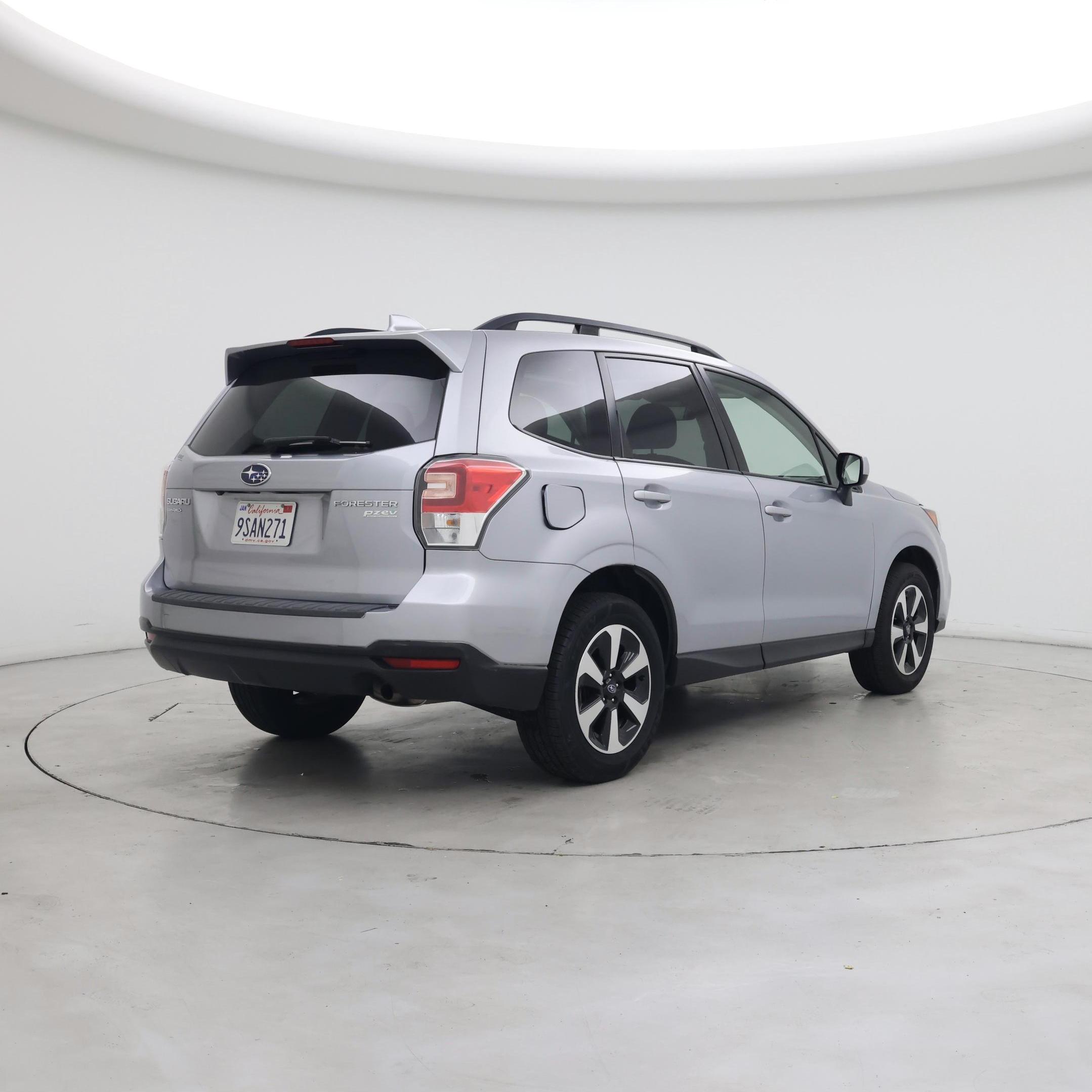 Thumbnail: 2017 Subaru Forester - 8